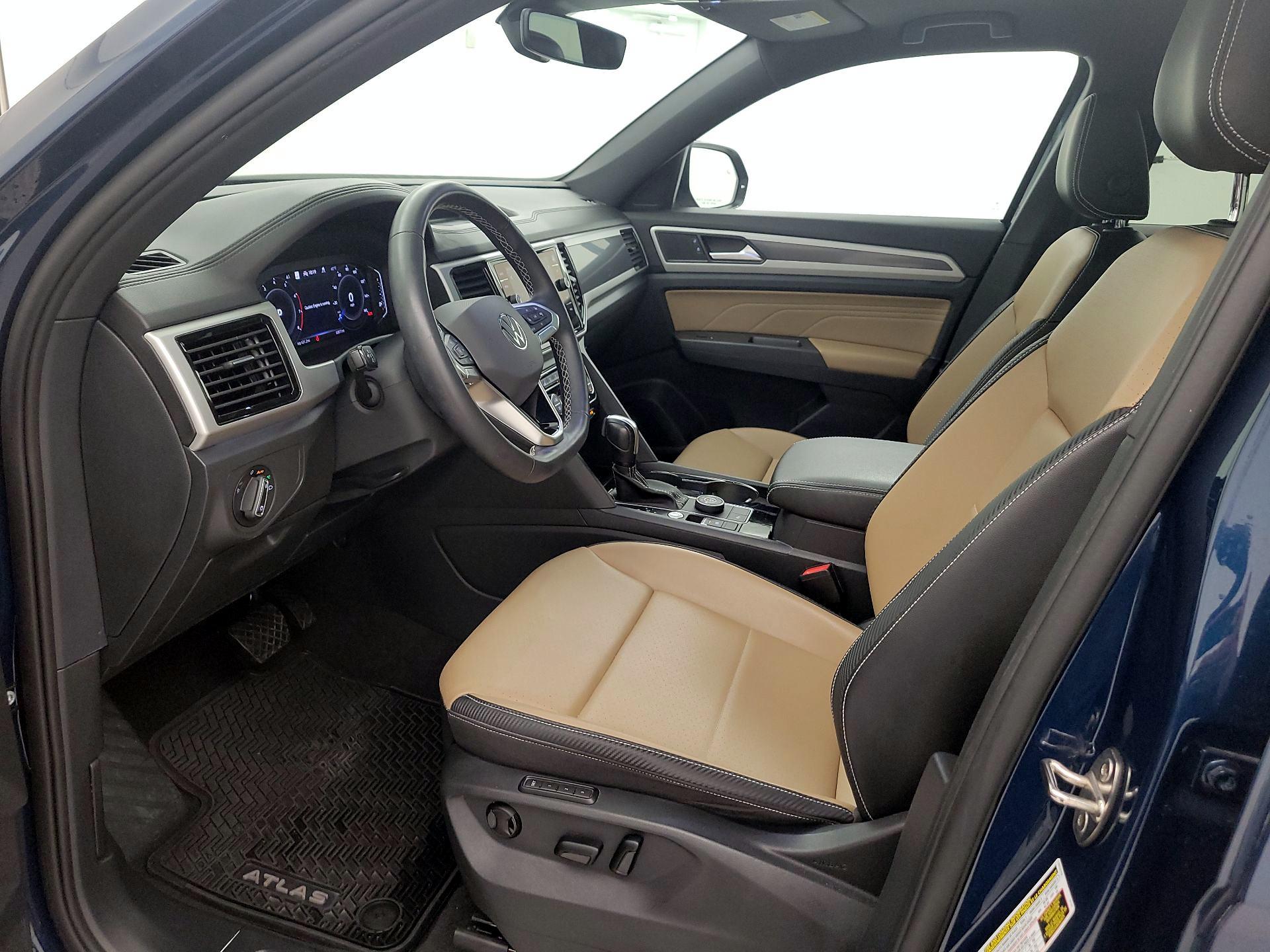 Thumbnail: 2022 Volkswagen Atlas - 11