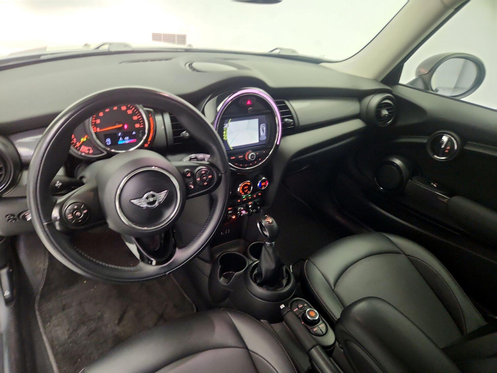 Thumbnail: 2018 MINI Cooper Hardtop - 9