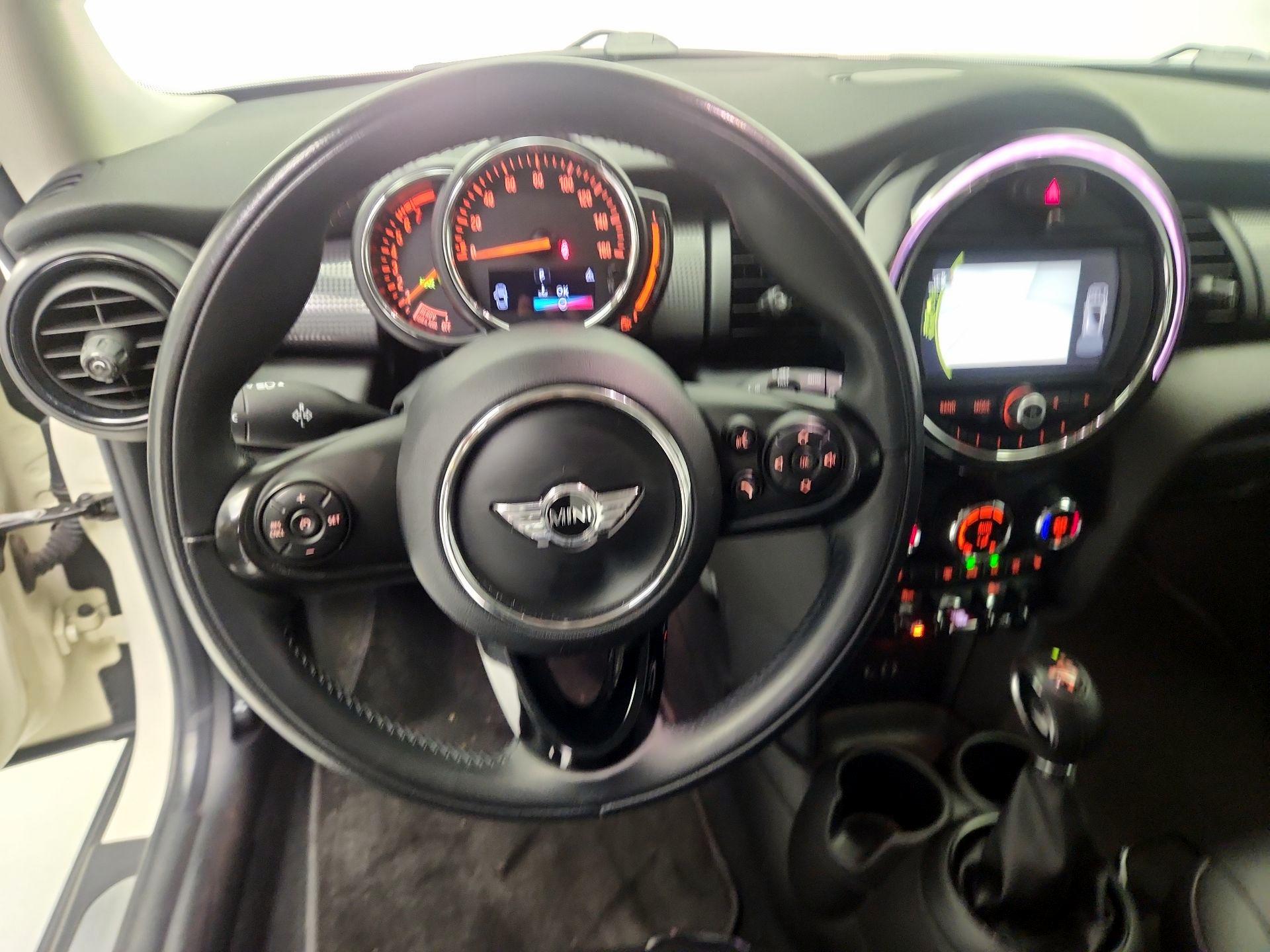 Thumbnail: 2018 MINI Cooper Hardtop - 10