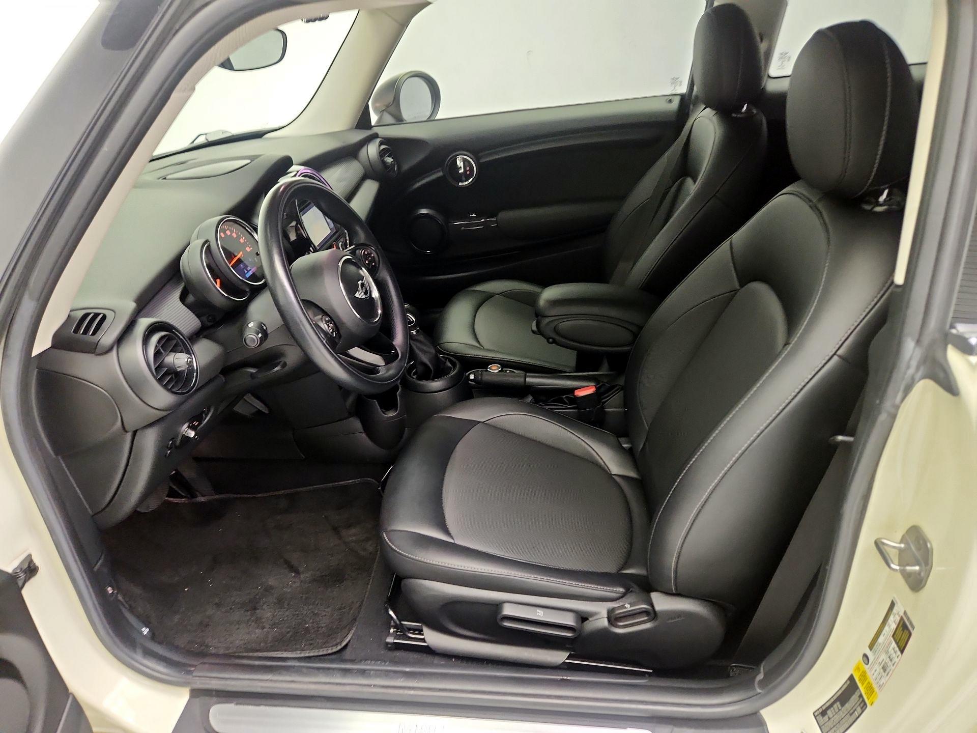 Thumbnail: 2018 MINI Cooper Hardtop - 11