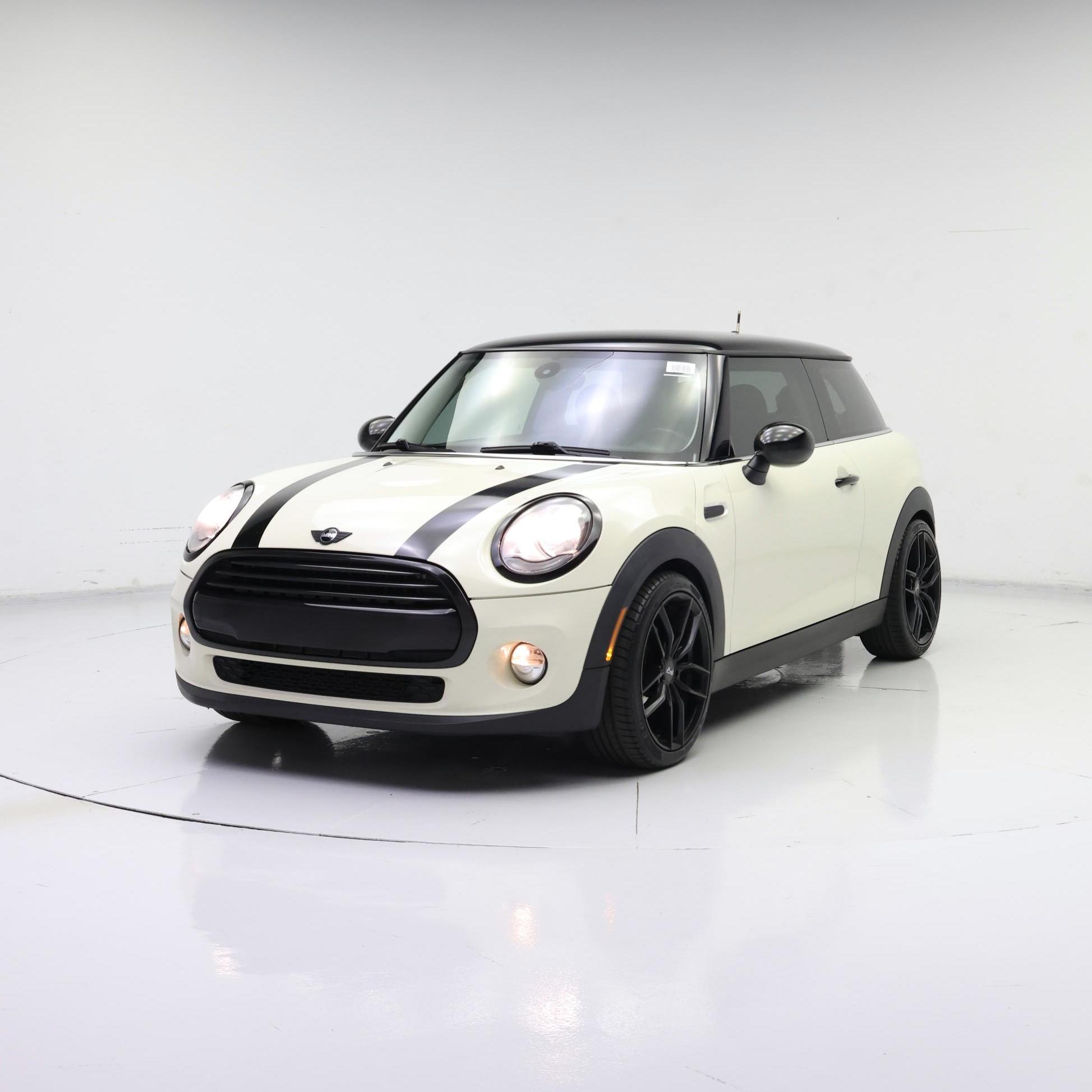 Thumbnail: 2018 MINI Cooper Hardtop - 4
