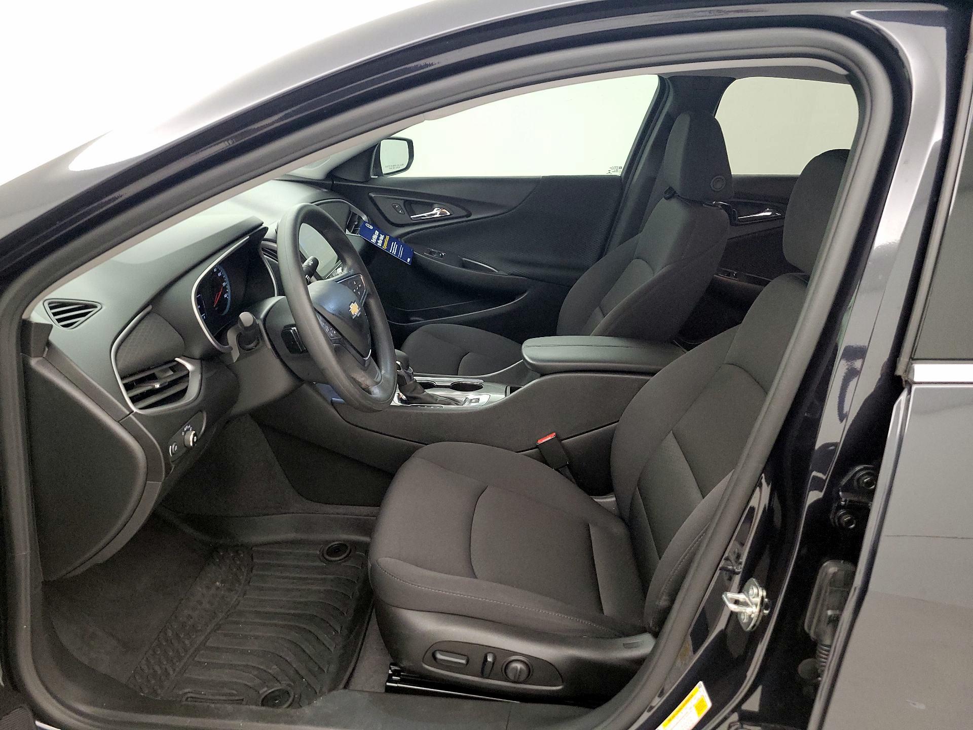 Thumbnail: 2023 Chevrolet Malibu - 11