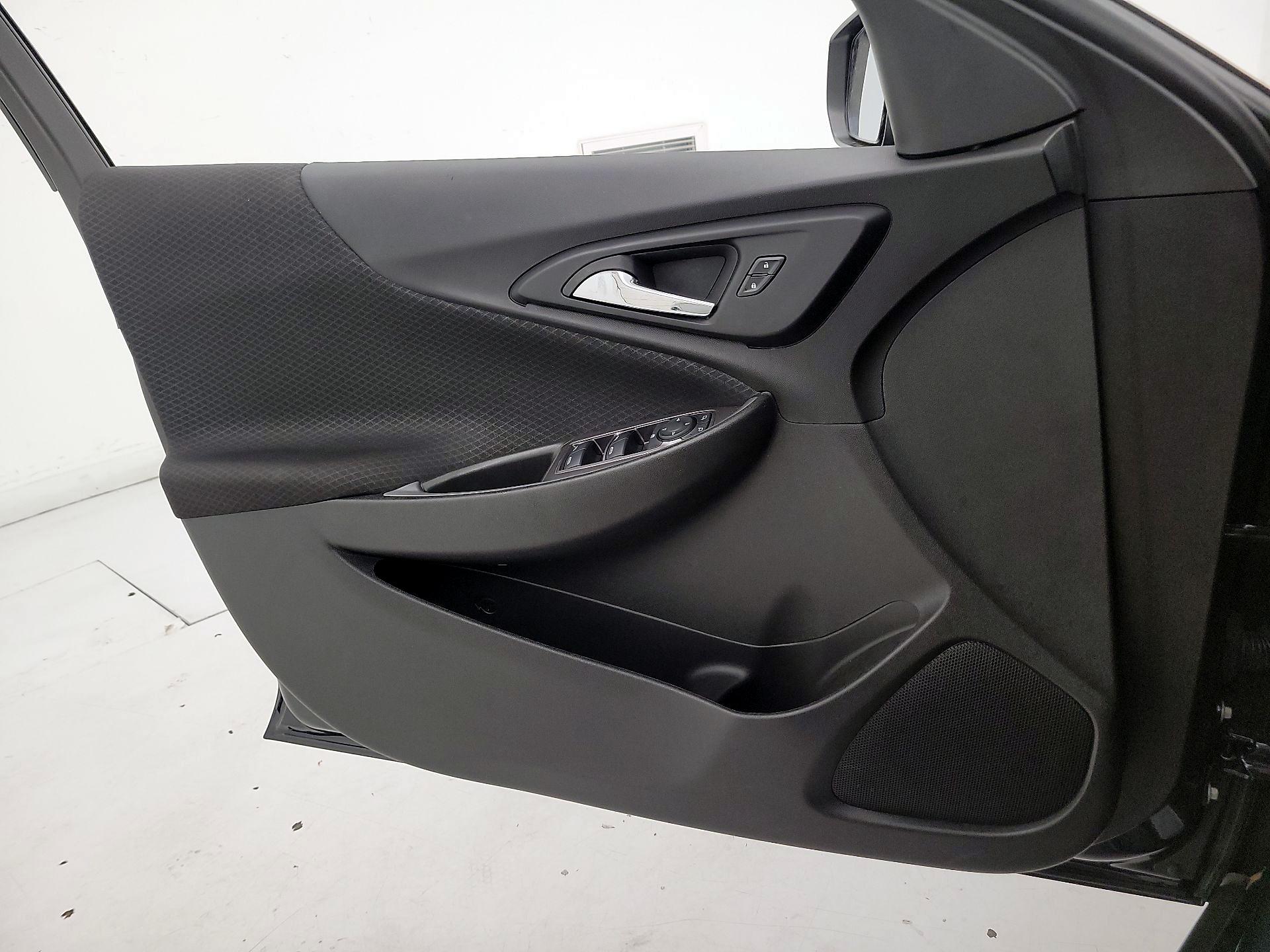 Thumbnail: 2023 Chevrolet Malibu - 12