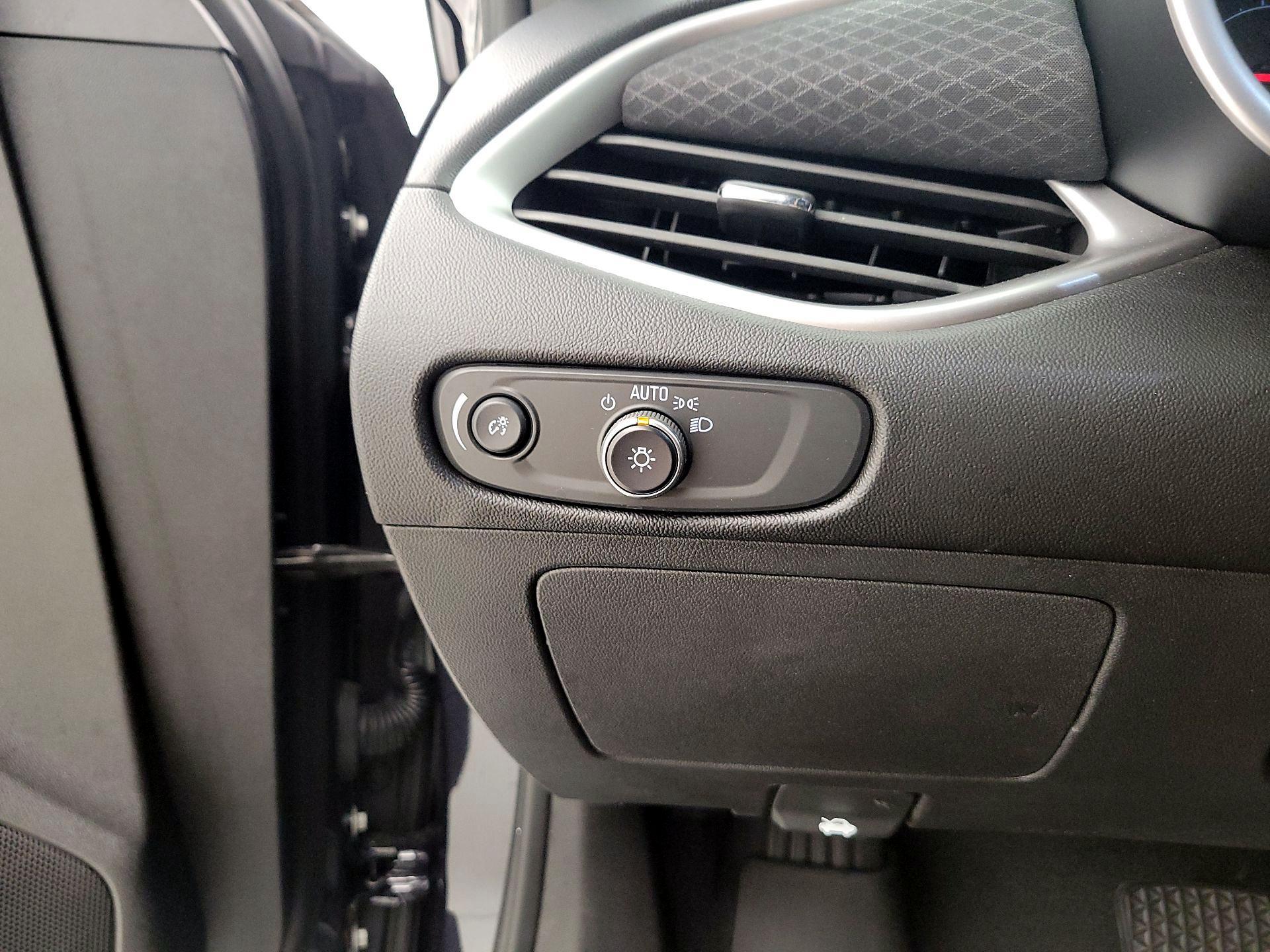 Thumbnail: 2023 Chevrolet Malibu - 13