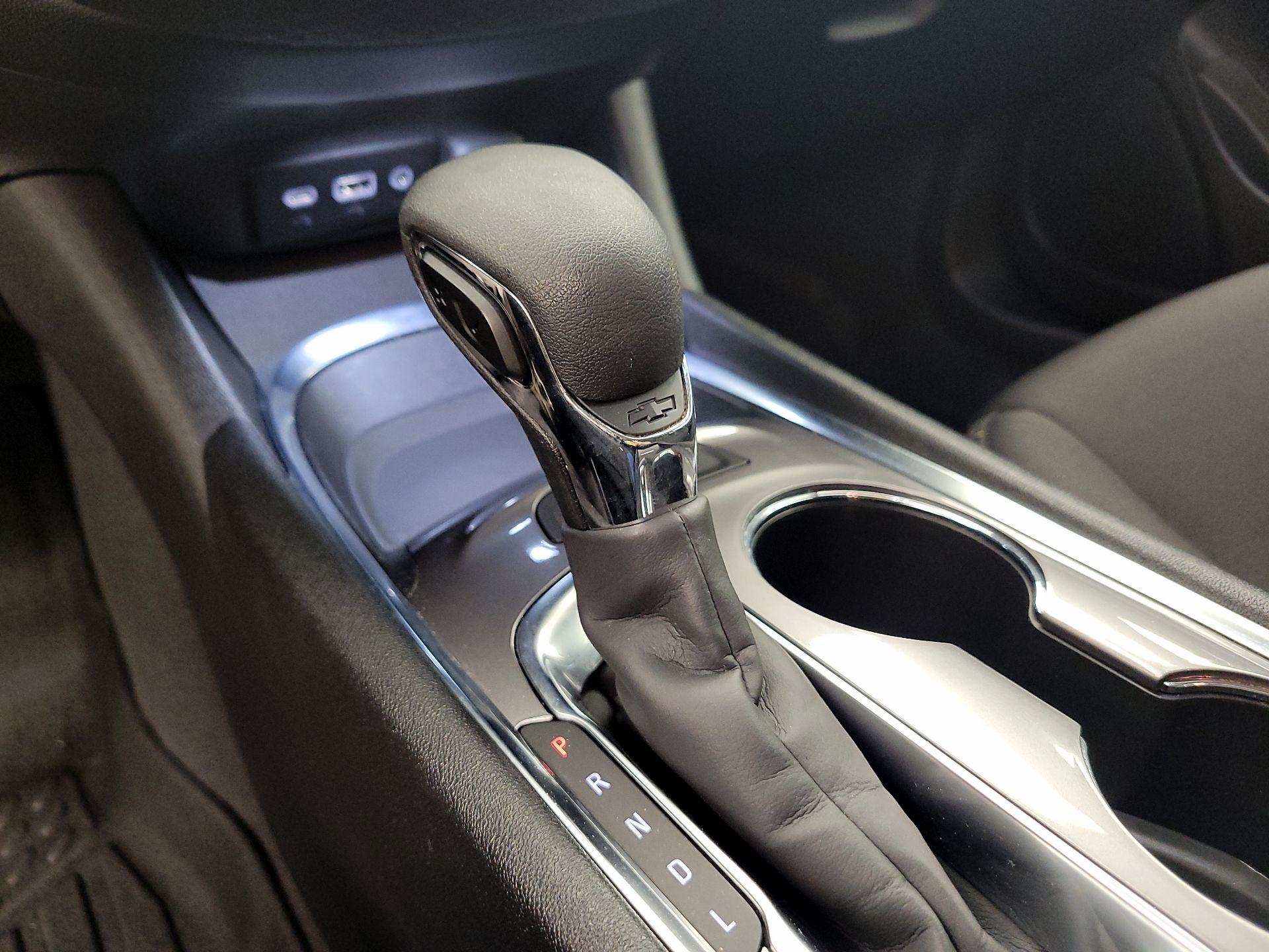 Thumbnail: 2023 Chevrolet Malibu - 17