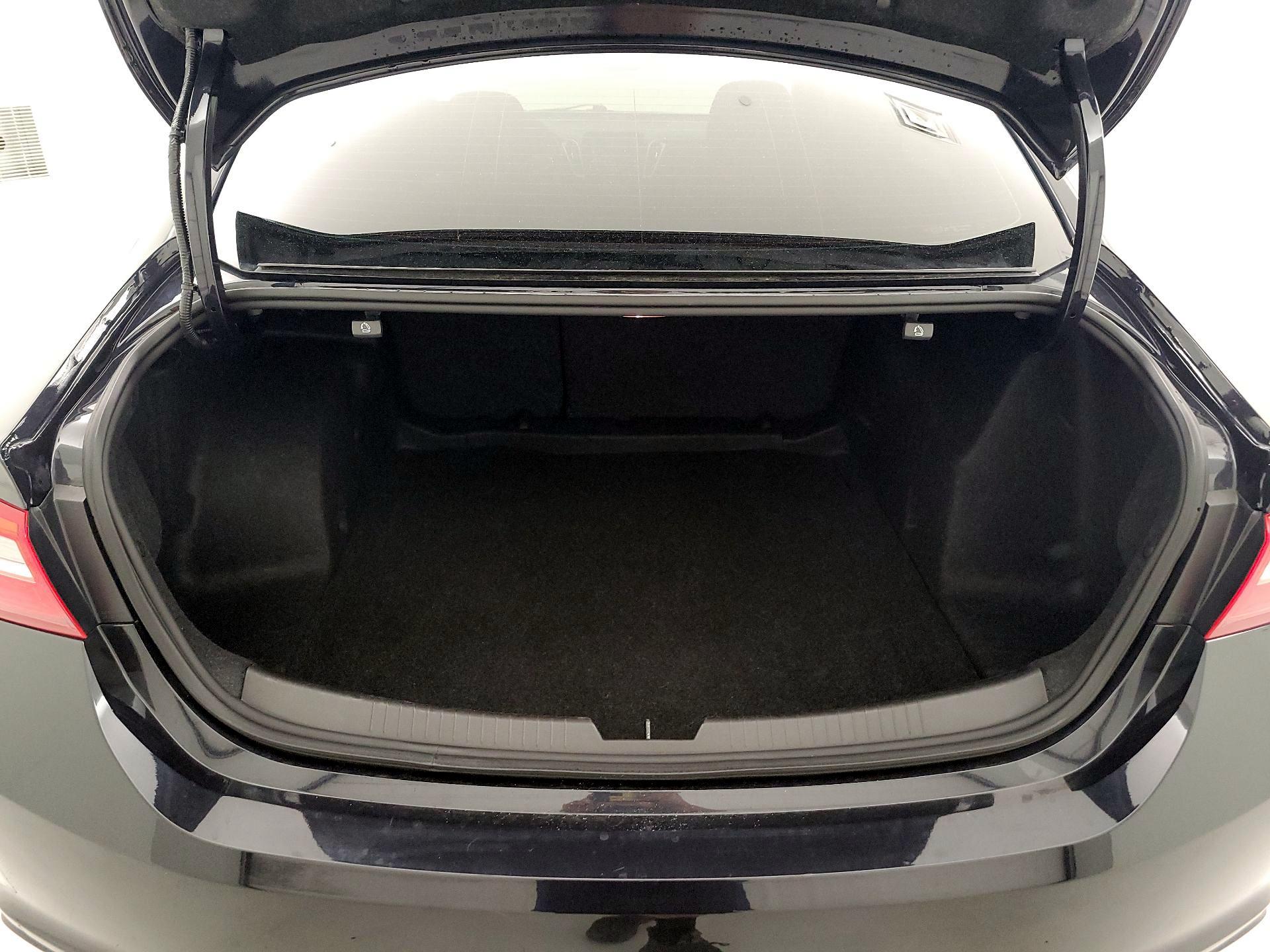 Thumbnail: 2023 Chevrolet Malibu - 20