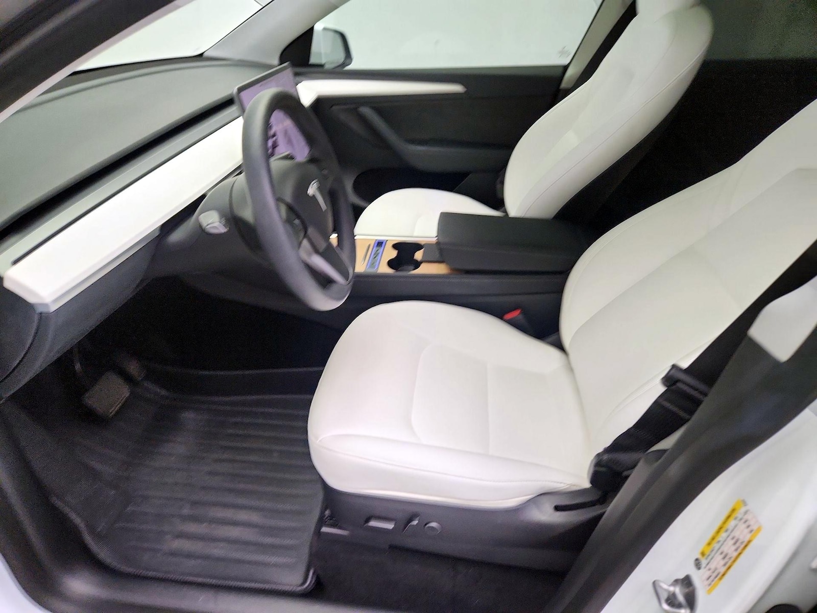 2023 Tesla Model Y Long Range - Photo 12