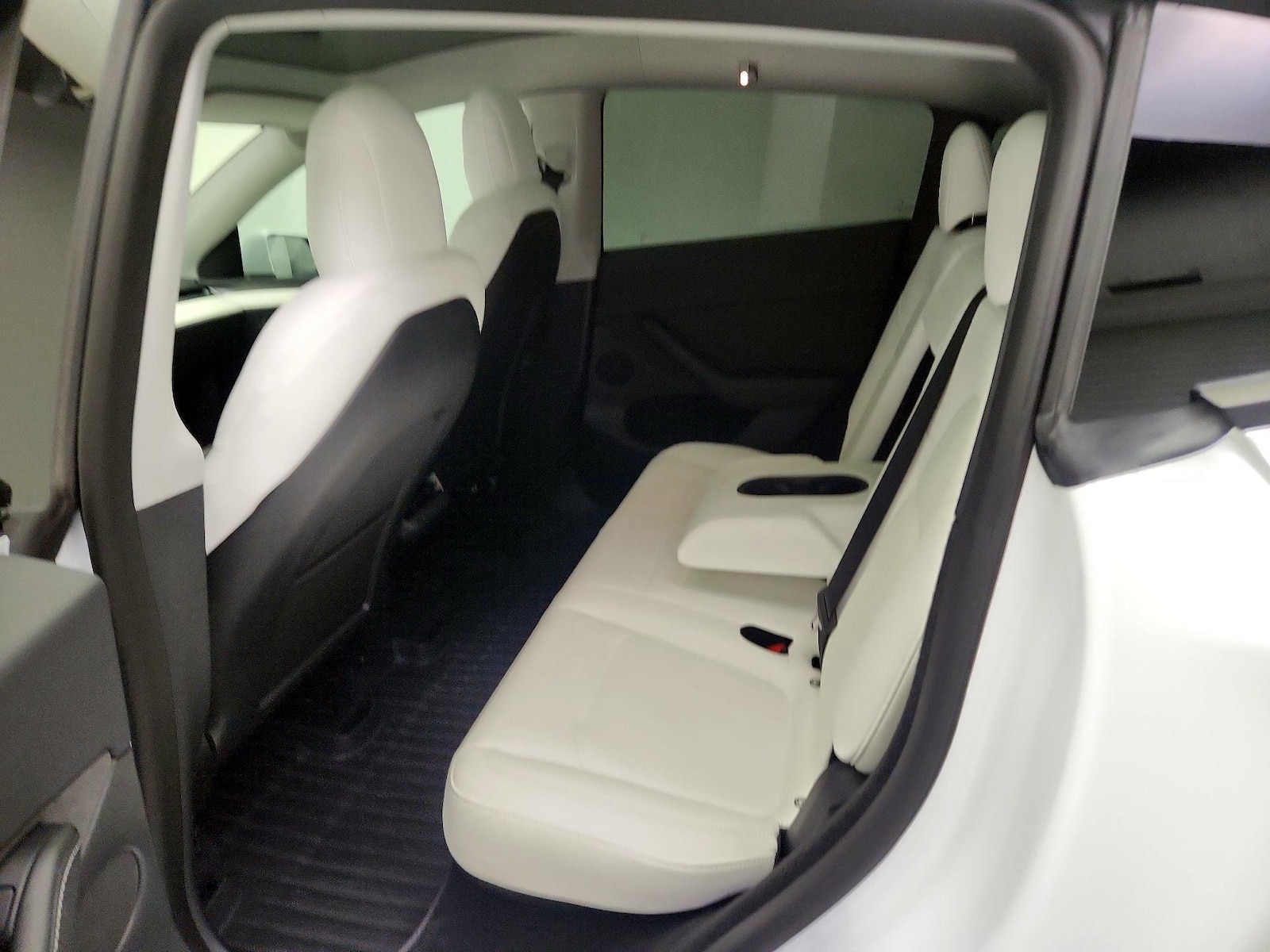 2023 Tesla Model Y Long Range - Photo 21