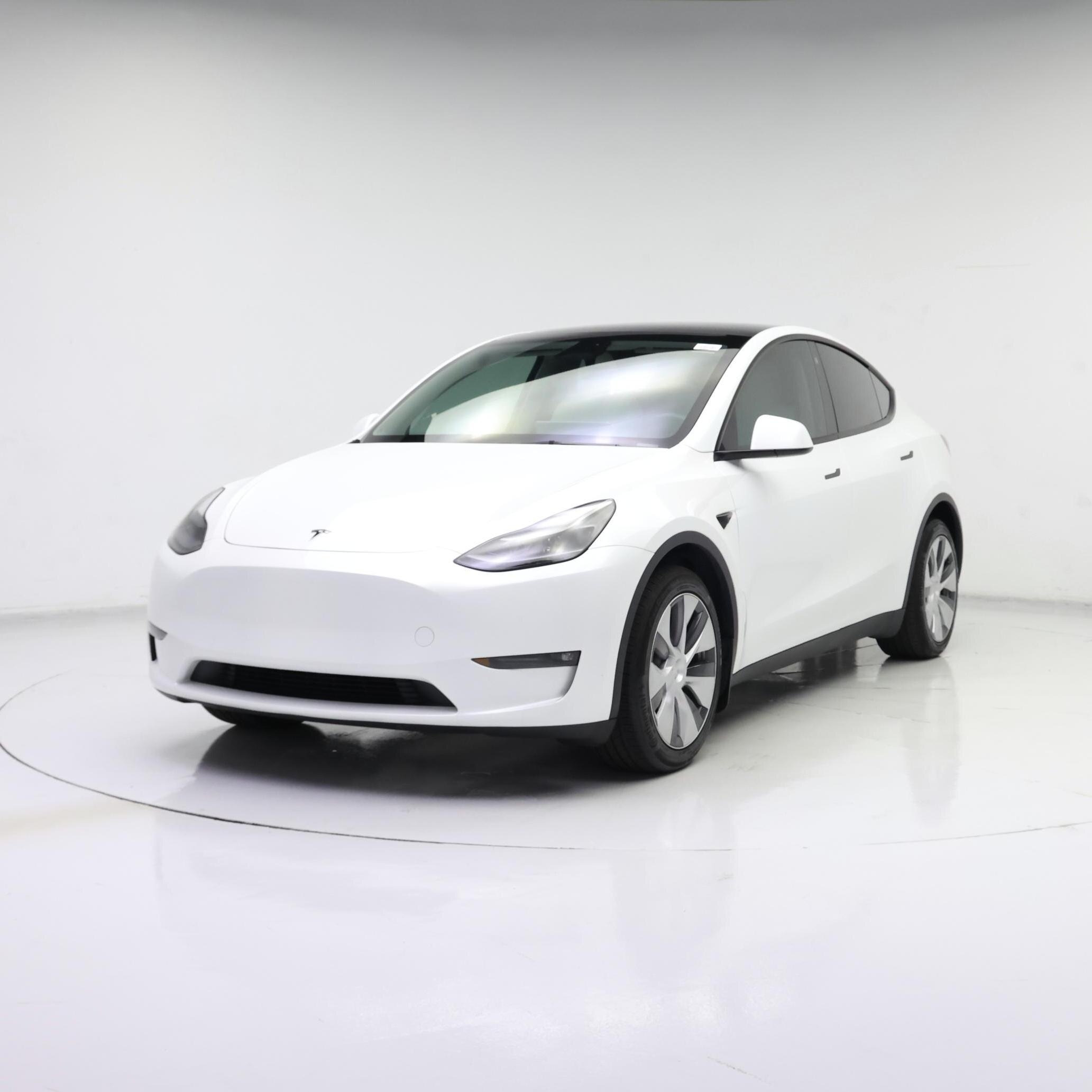Thumbnail: 2023 Tesla Model Y - 4