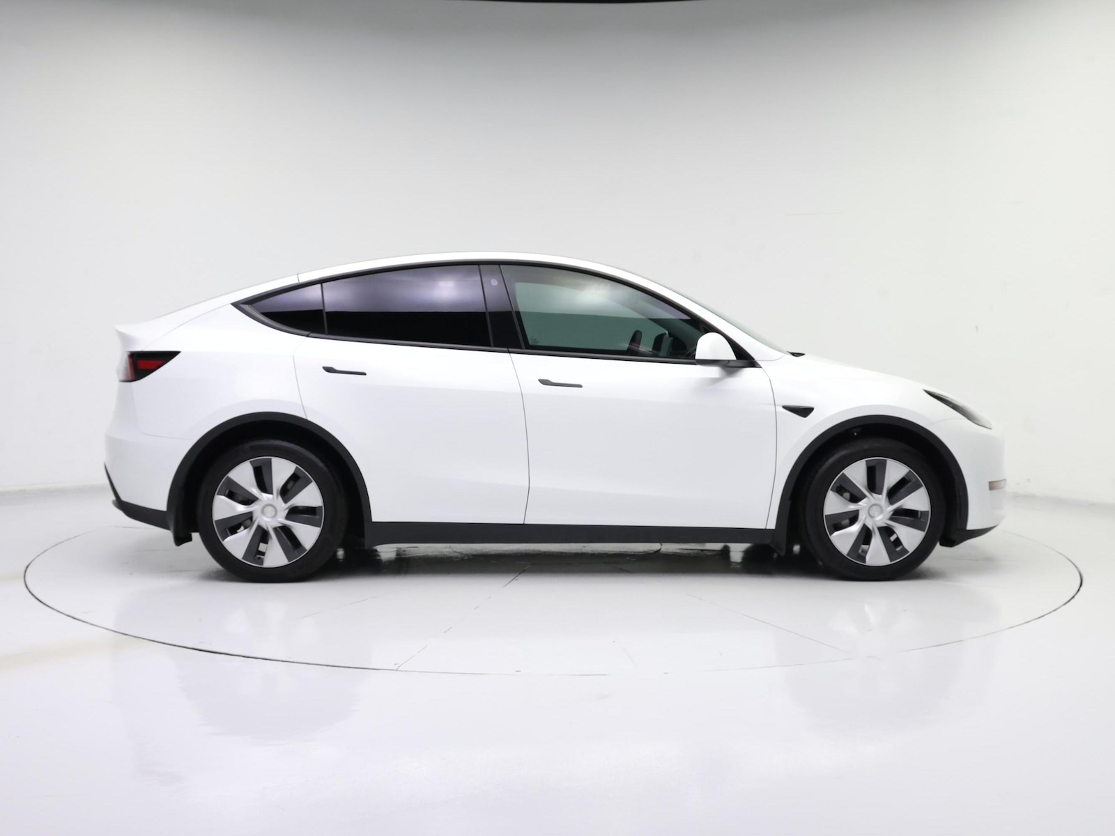 2023 Tesla Model Y Long Range - Photo 8