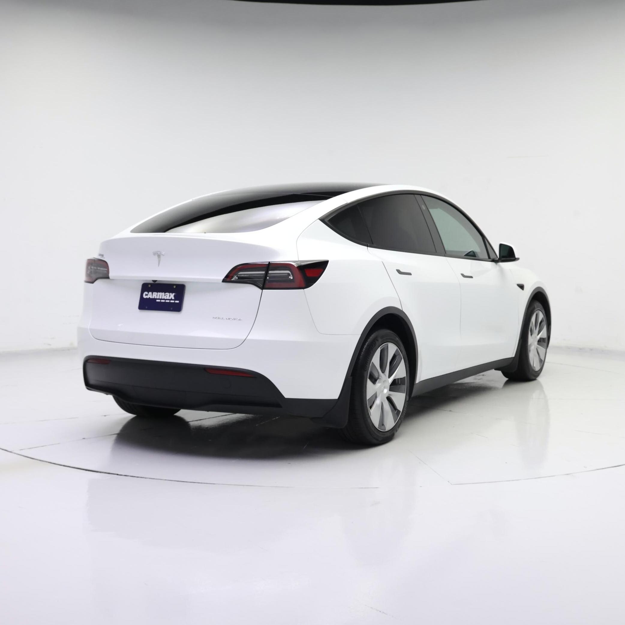 Thumbnail: 2023 Tesla Model Y - 8