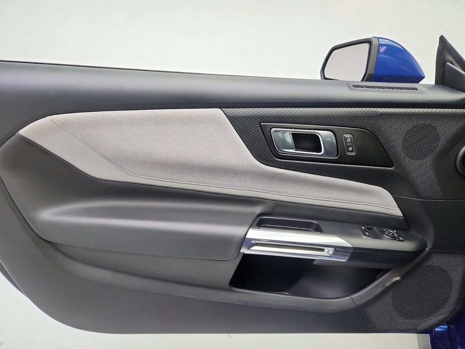 2024 Ford Mustang EcoBoost - Photo 13