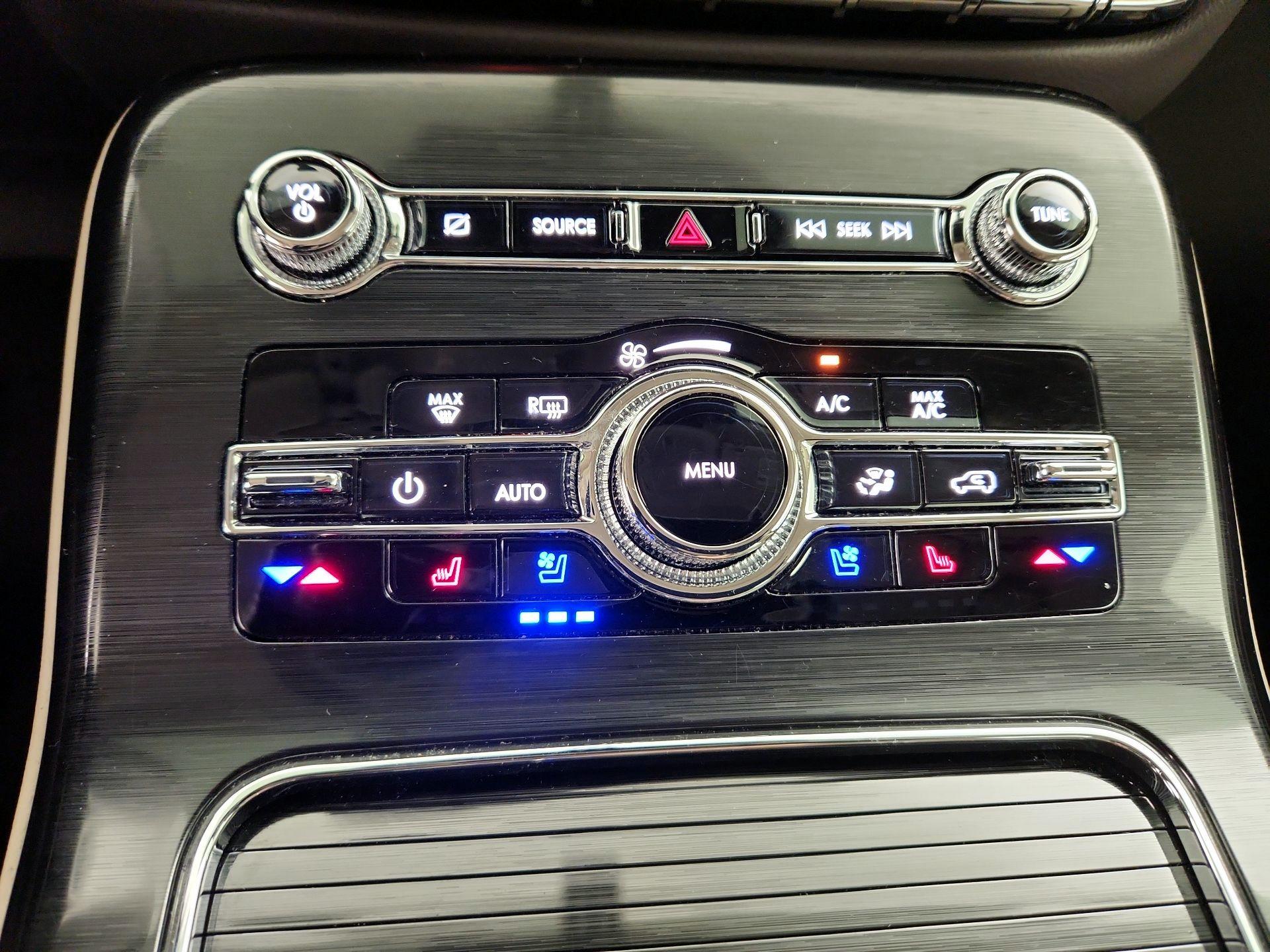 Thumbnail: 2021 Lincoln Nautilus - 17