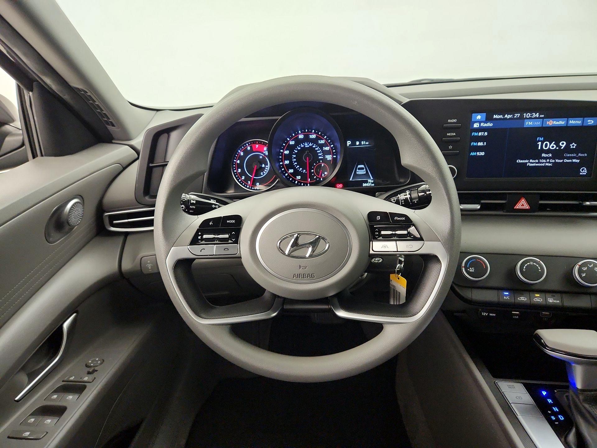 Thumbnail: 2023 Hyundai Elantra - 10