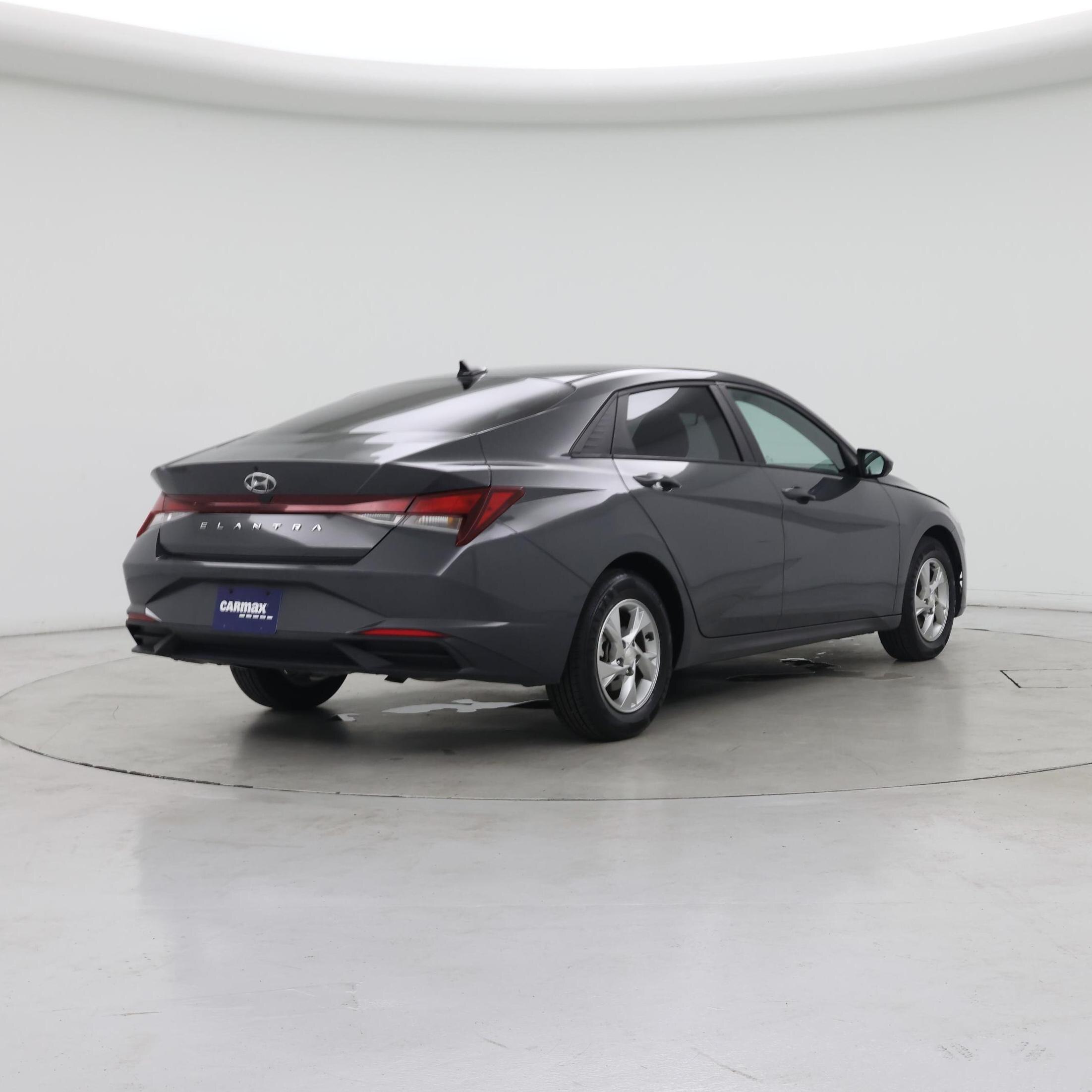 Thumbnail: 2023 Hyundai Elantra - 8