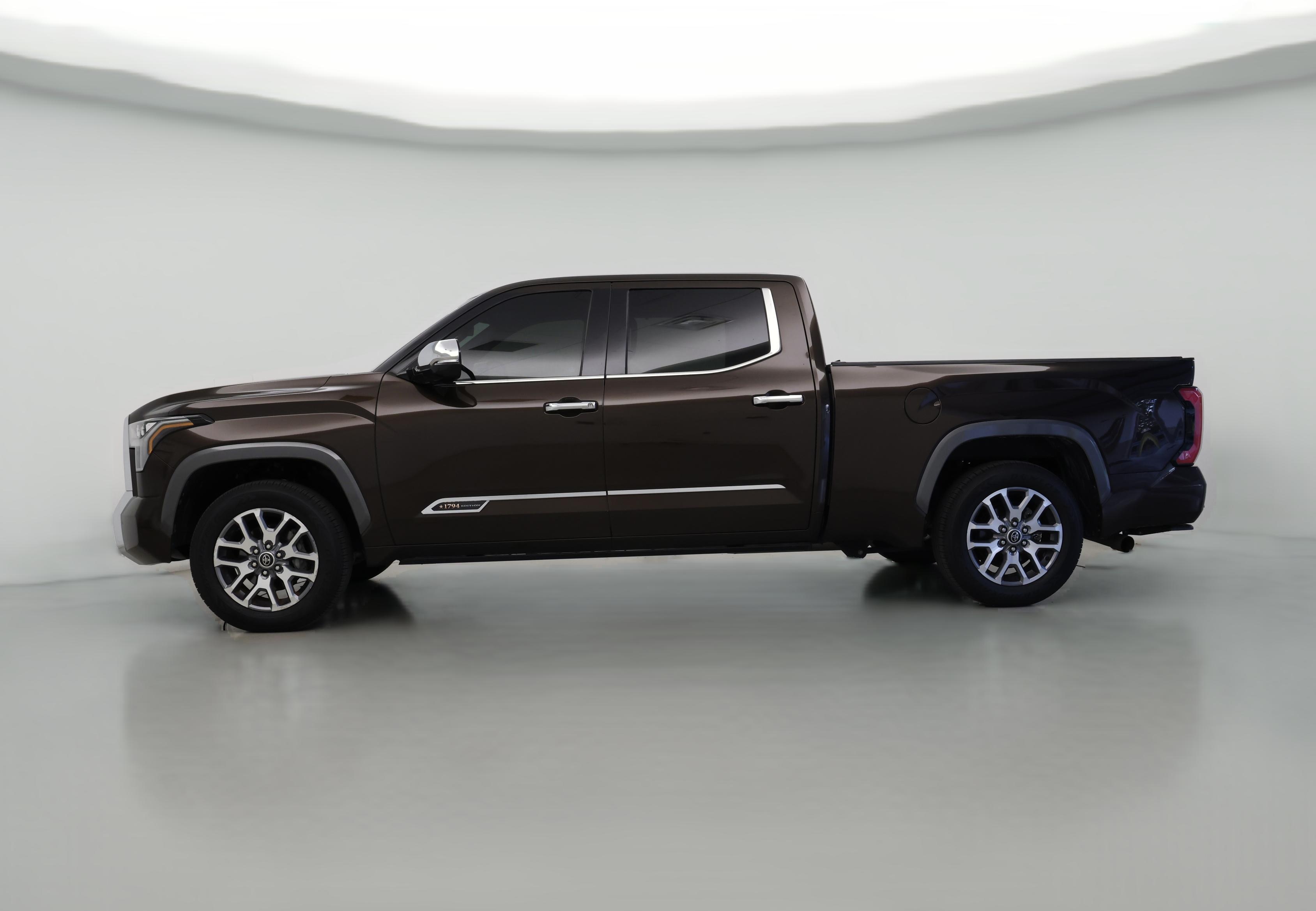 Thumbnail: 2022 Toyota Tundra - 1
