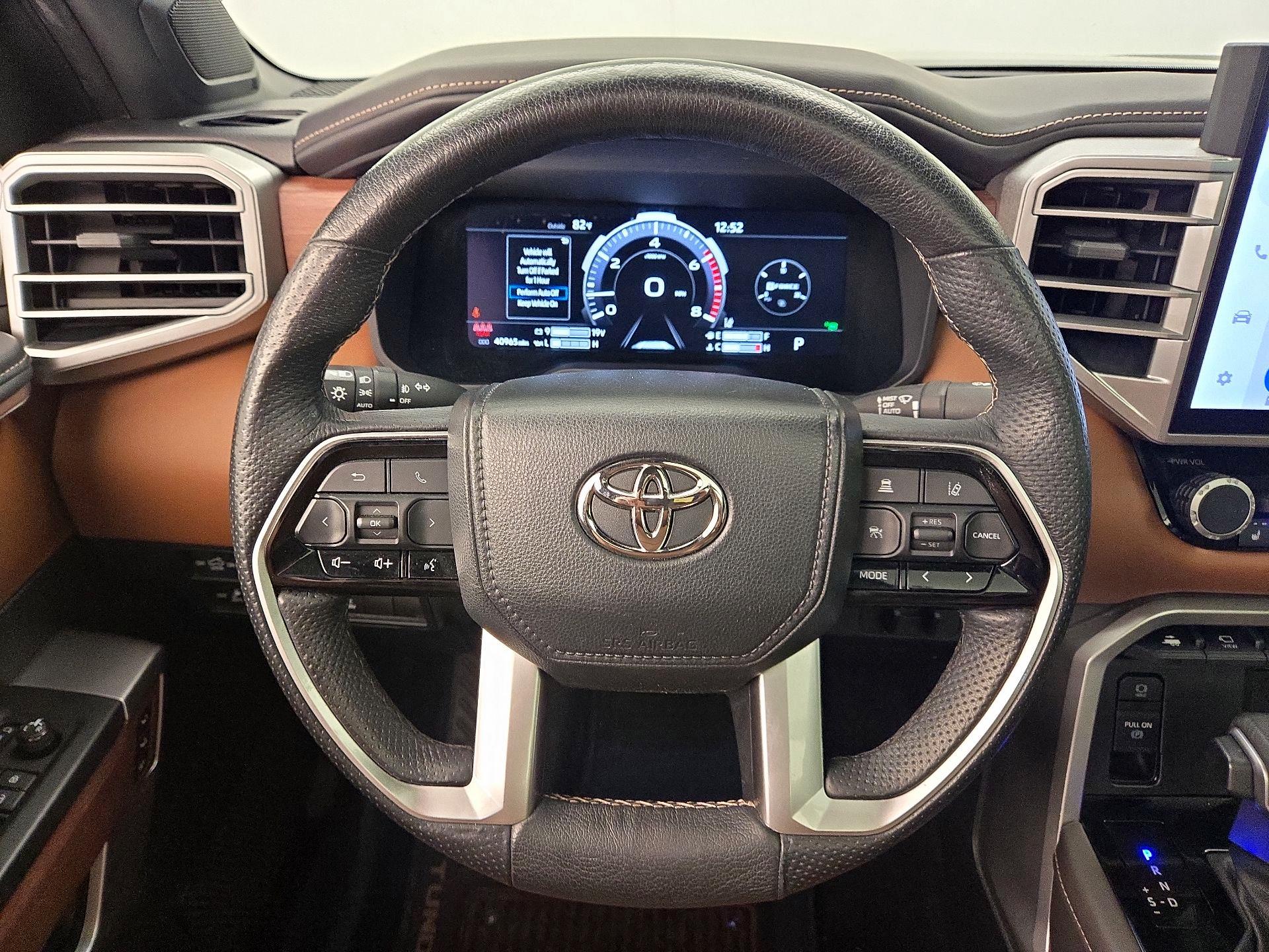 Thumbnail: 2022 Toyota Tundra - 10