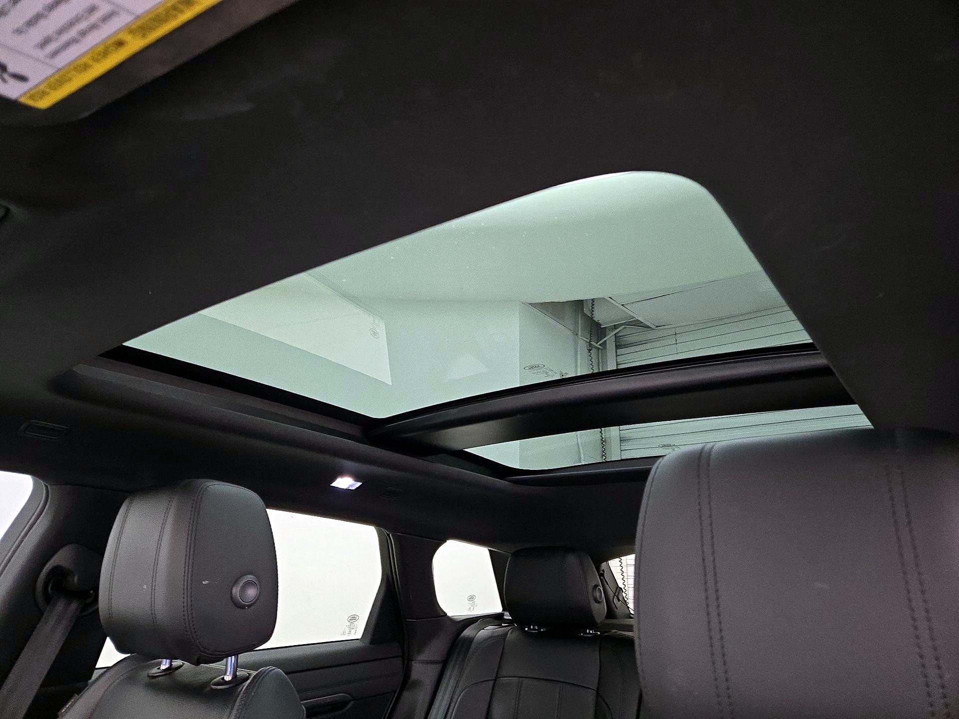 Thumbnail: 2020 Land Rover Range Rover Evoque - 19