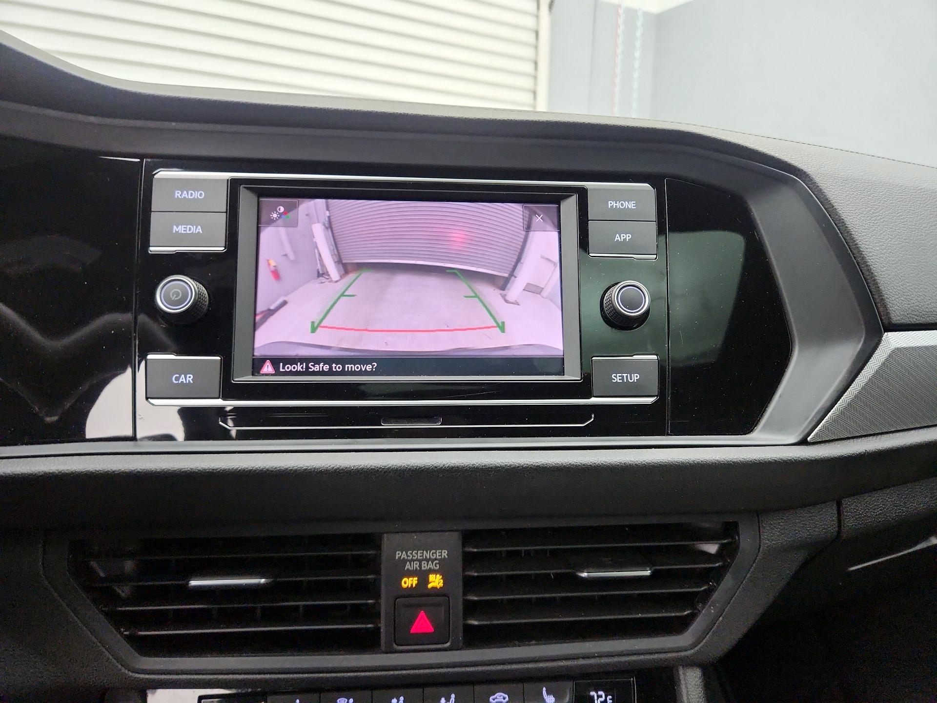 Thumbnail: 2019 Volkswagen Jetta - 14