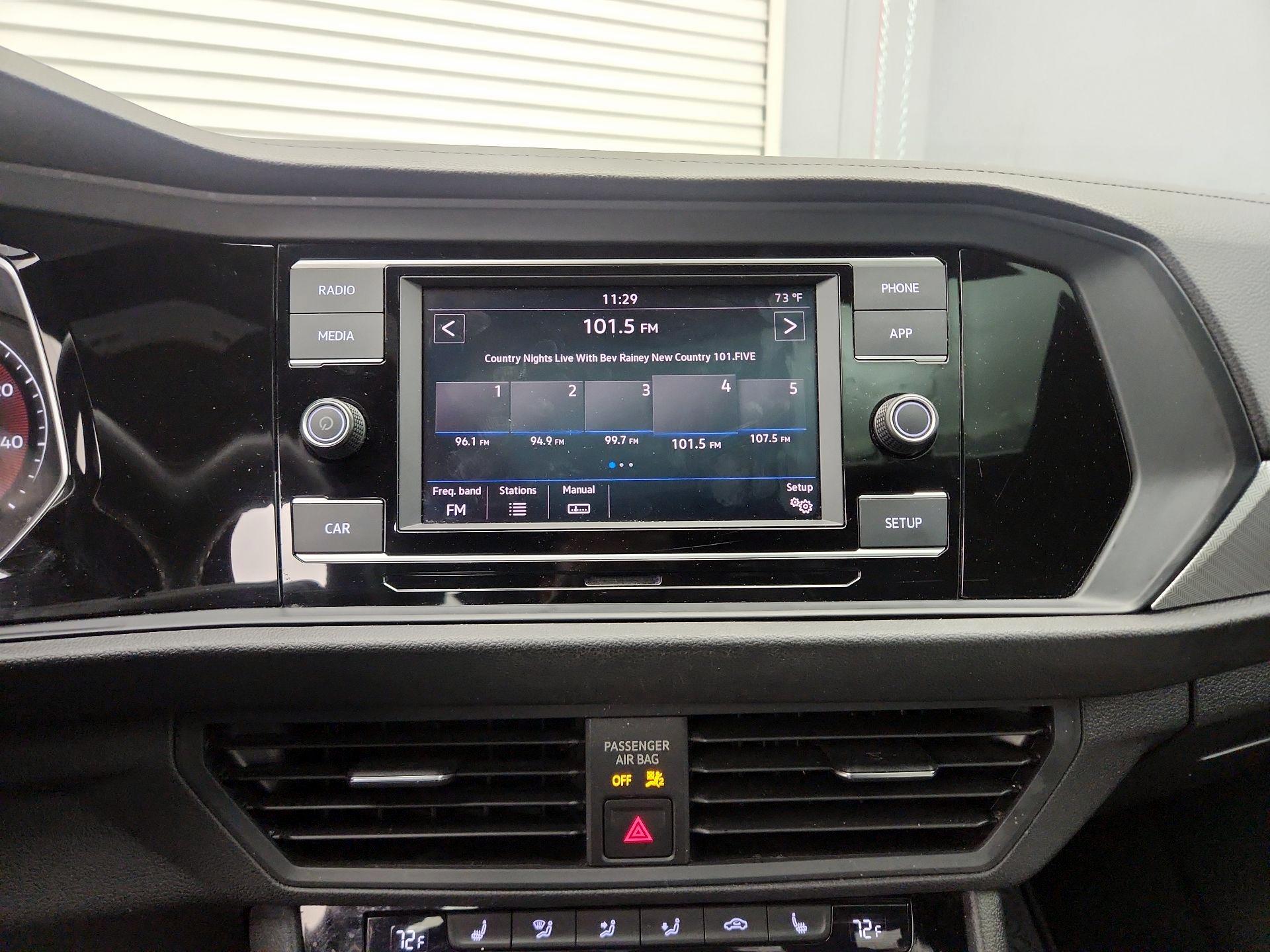 Thumbnail: 2019 Volkswagen Jetta - 15