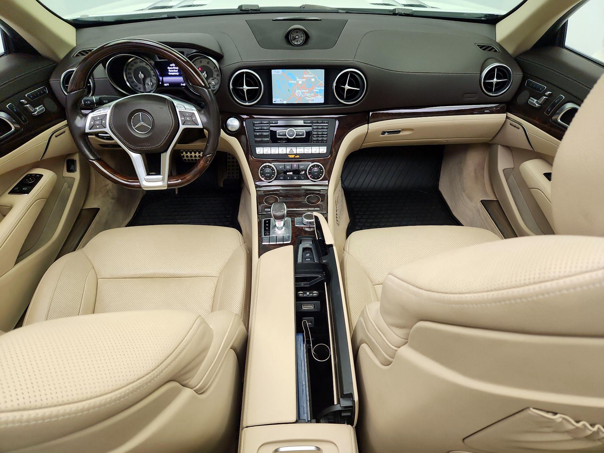 Thumbnail: 2015 Mercedes-Benz SL-Class - 9