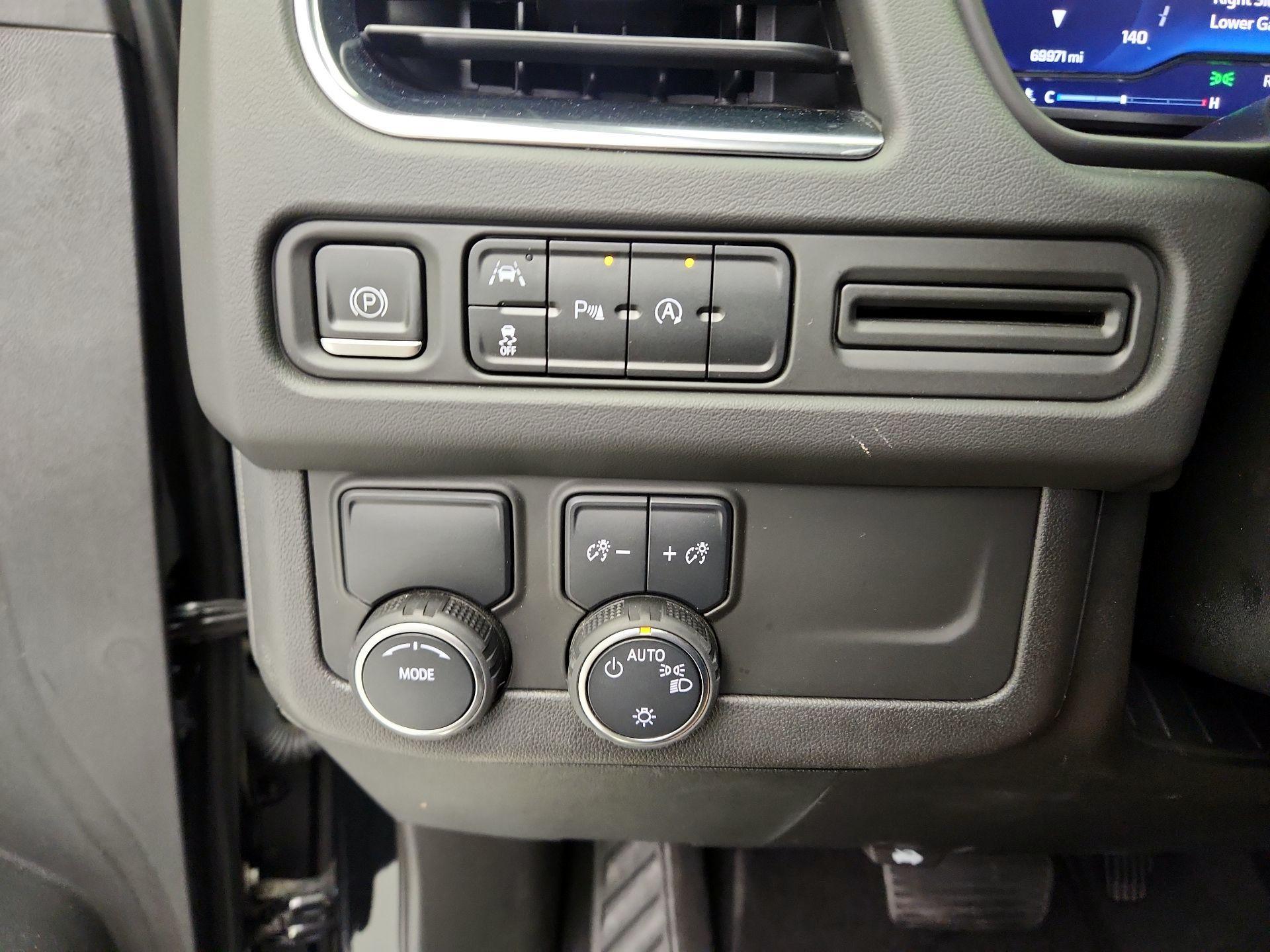 Thumbnail: 2023 Chevrolet Suburban - 13