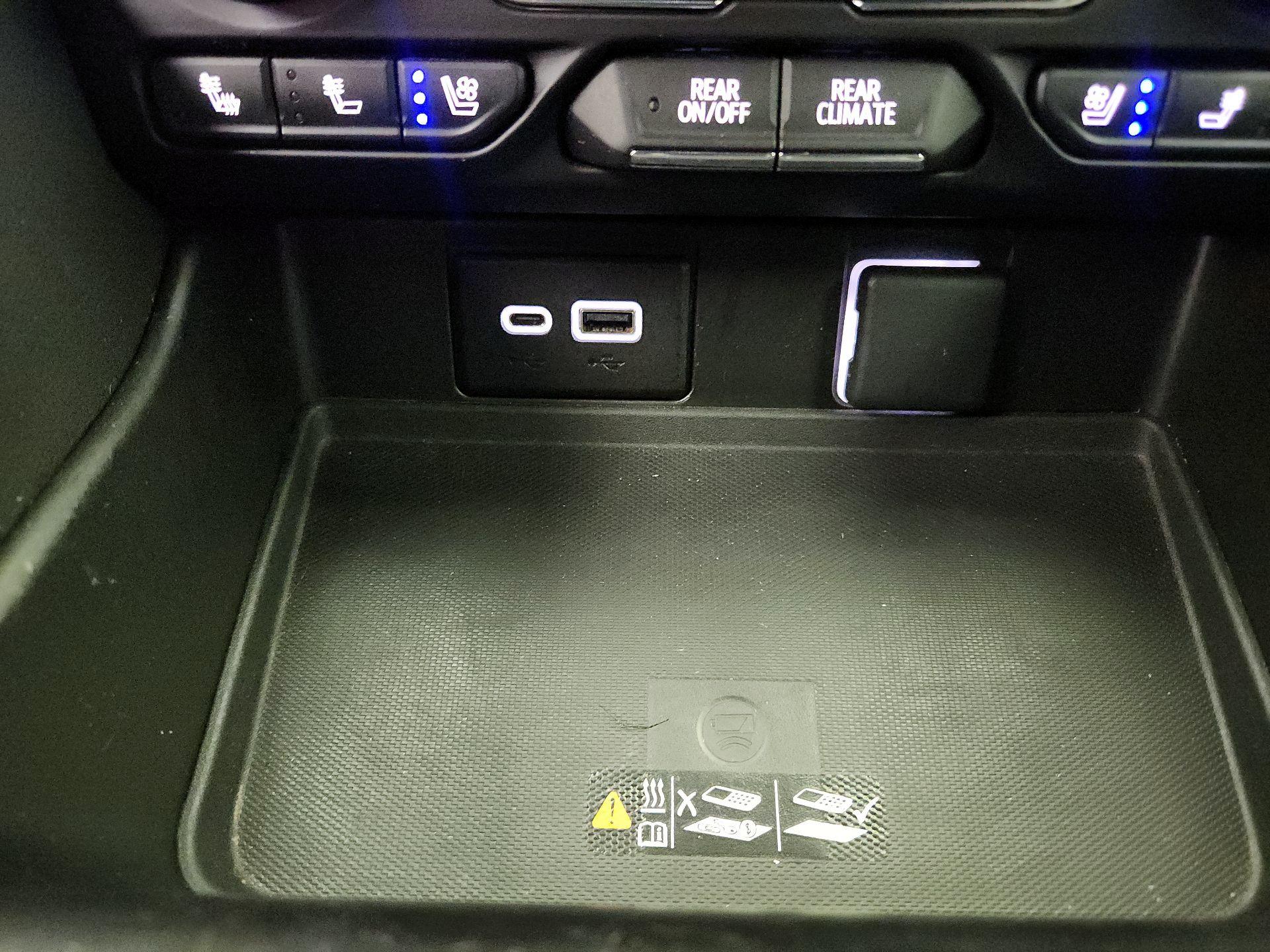 Thumbnail: 2023 Chevrolet Suburban - 19