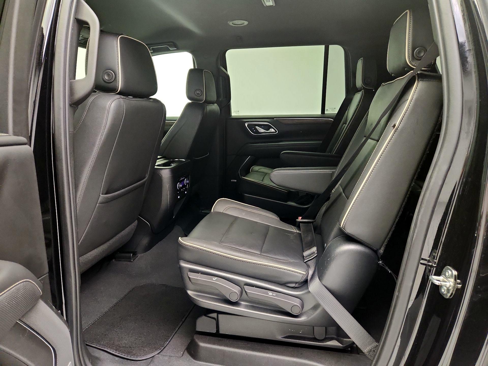 Thumbnail: 2023 Chevrolet Suburban - 20