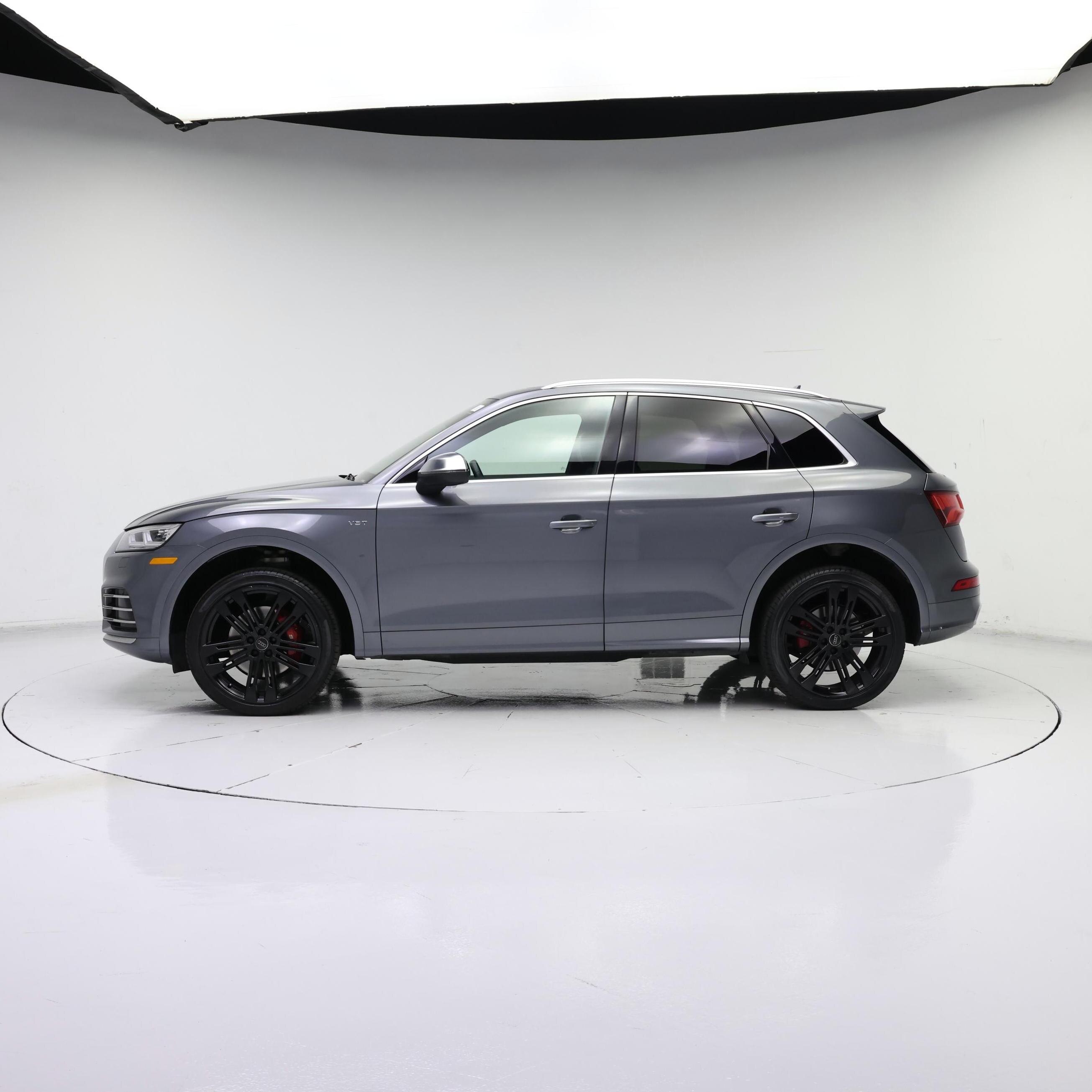 Thumbnail: 2018 Audi SQ5 - 3