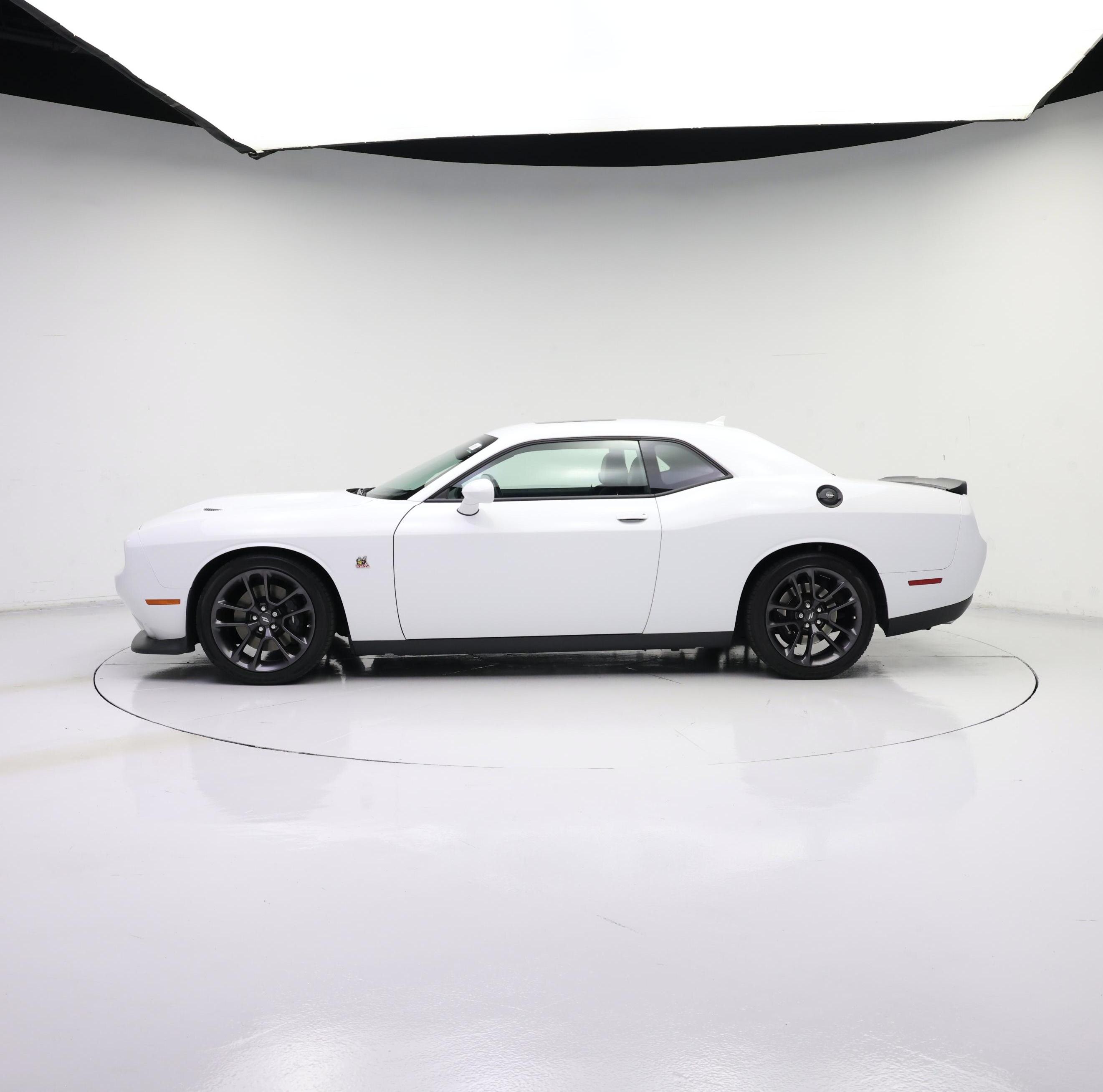 Thumbnail: 2023 Dodge Challenger - 3