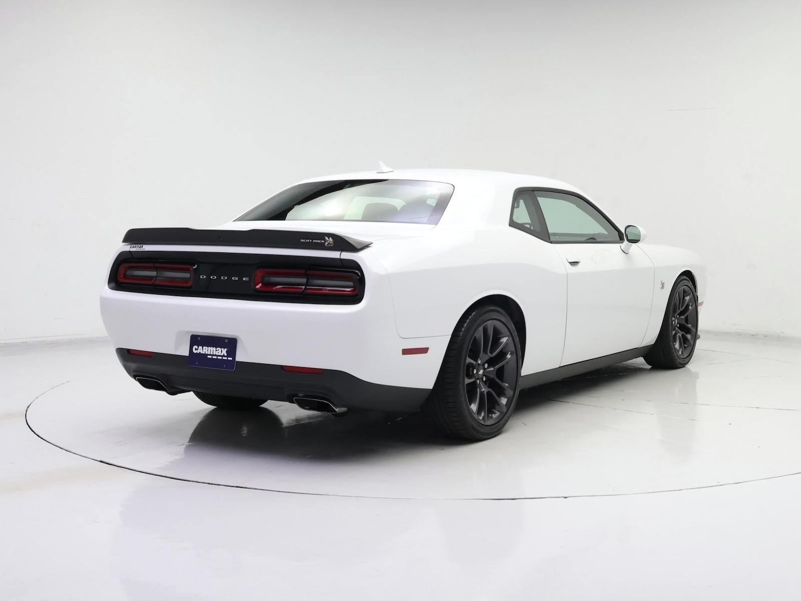 2023 Dodge Challenger R/T - Photo 9