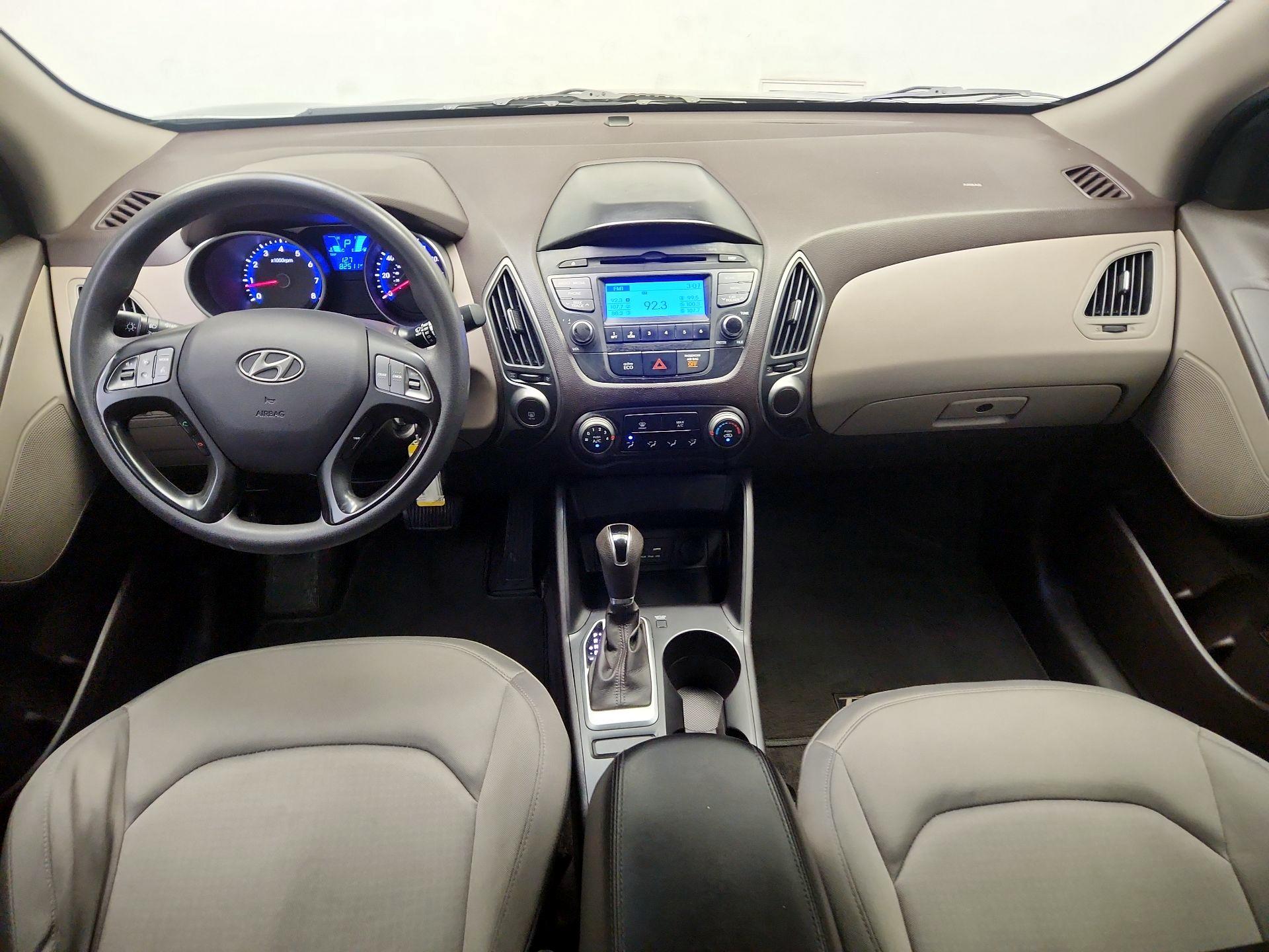 Thumbnail: 2015 Hyundai Tucson - 9