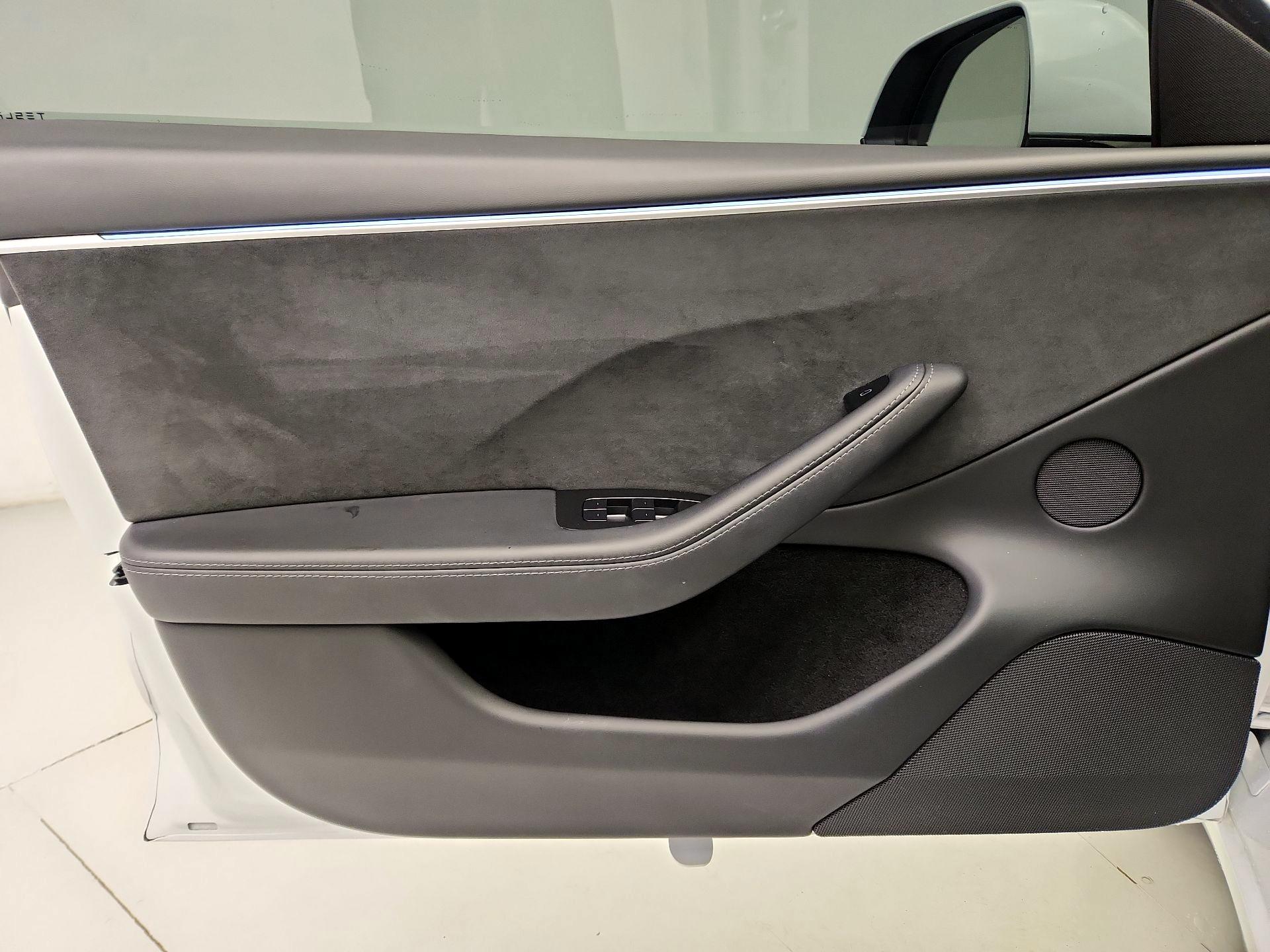Thumbnail: 2025 Tesla Model 3 - 12