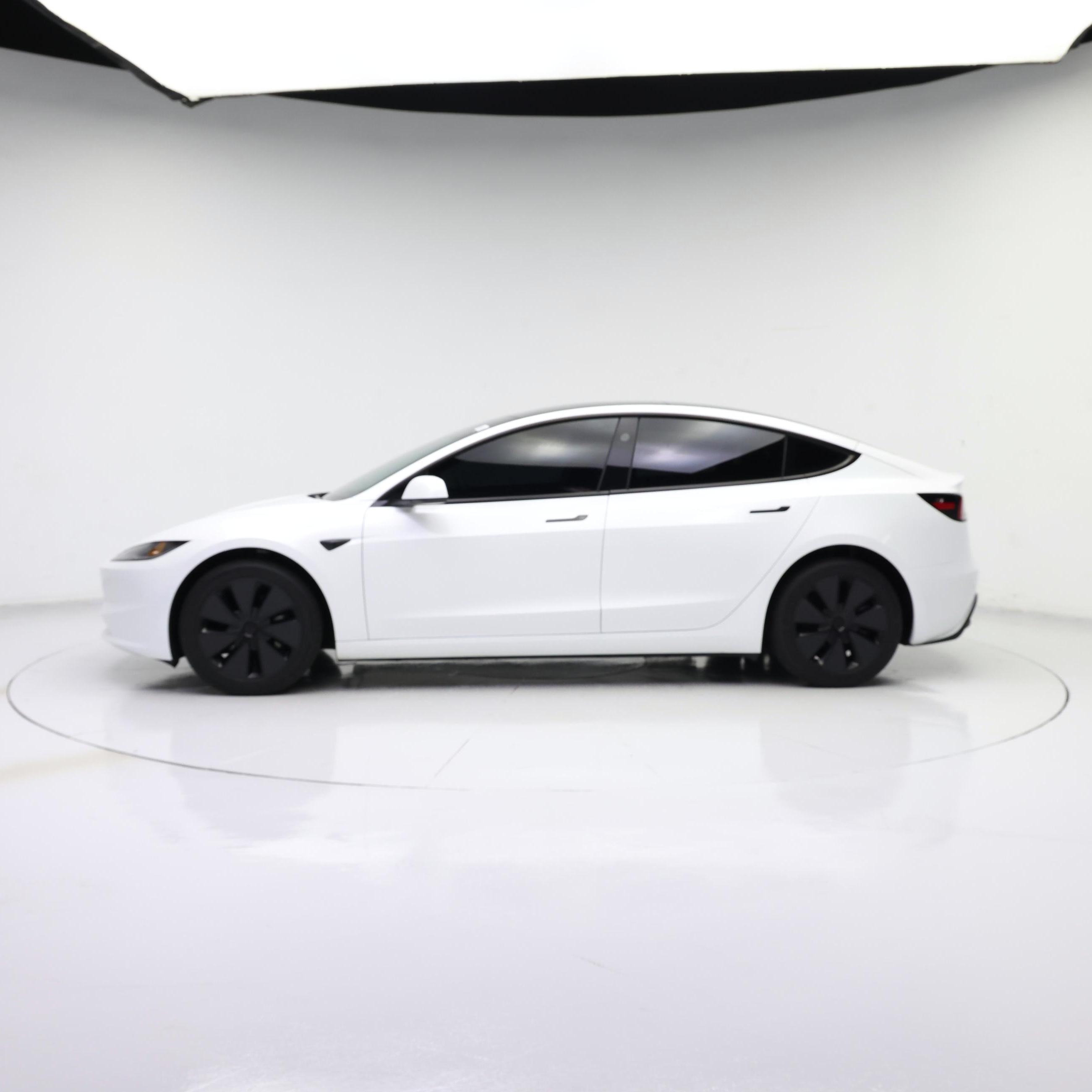 Thumbnail: 2025 Tesla Model 3 - 3