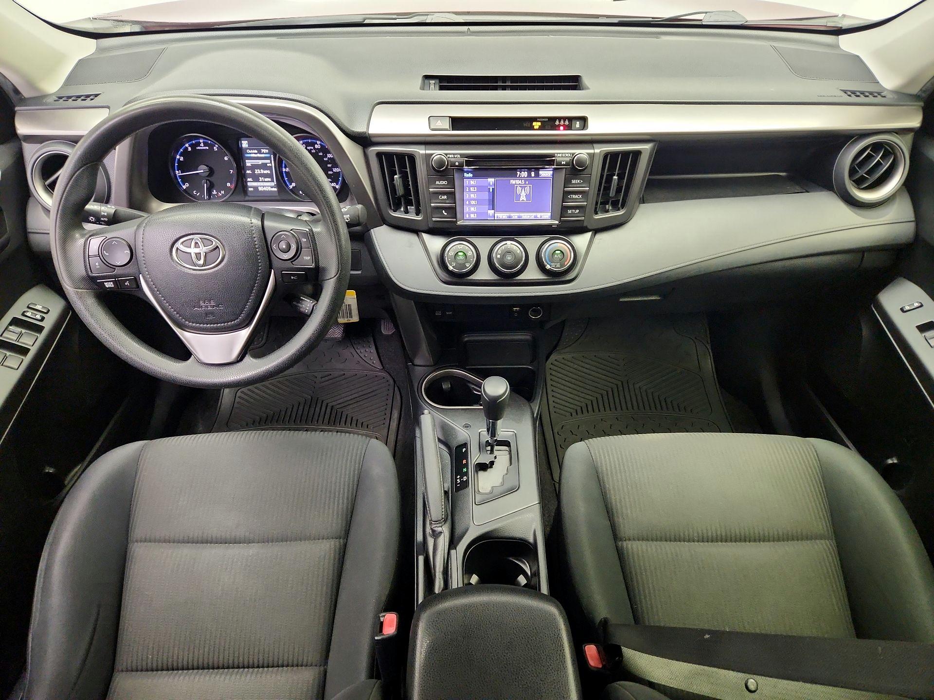 Thumbnail: 2018 Toyota RAV4 - 9
