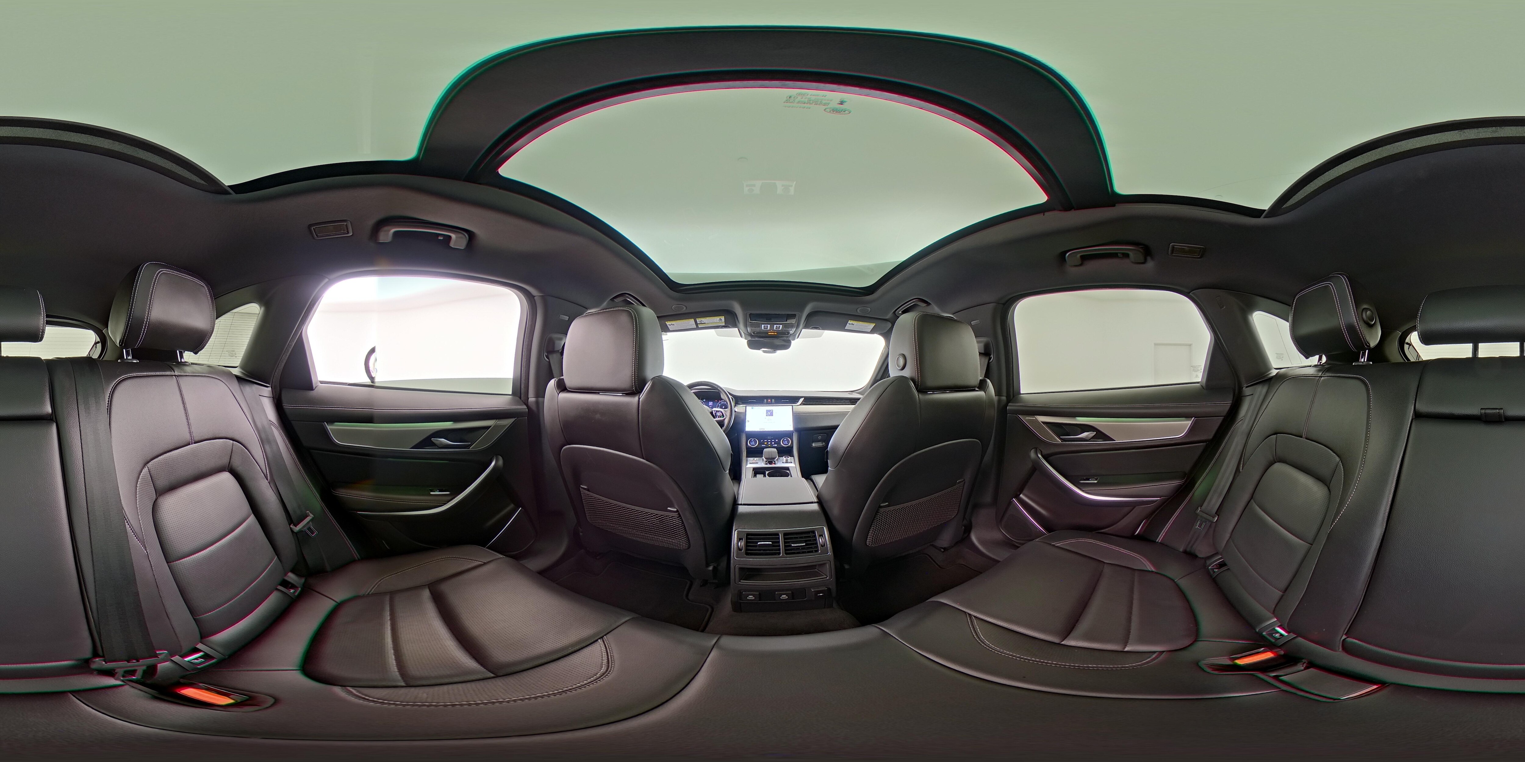 2025 Jaguar F-PACE R-Dynamic S - Photo 27