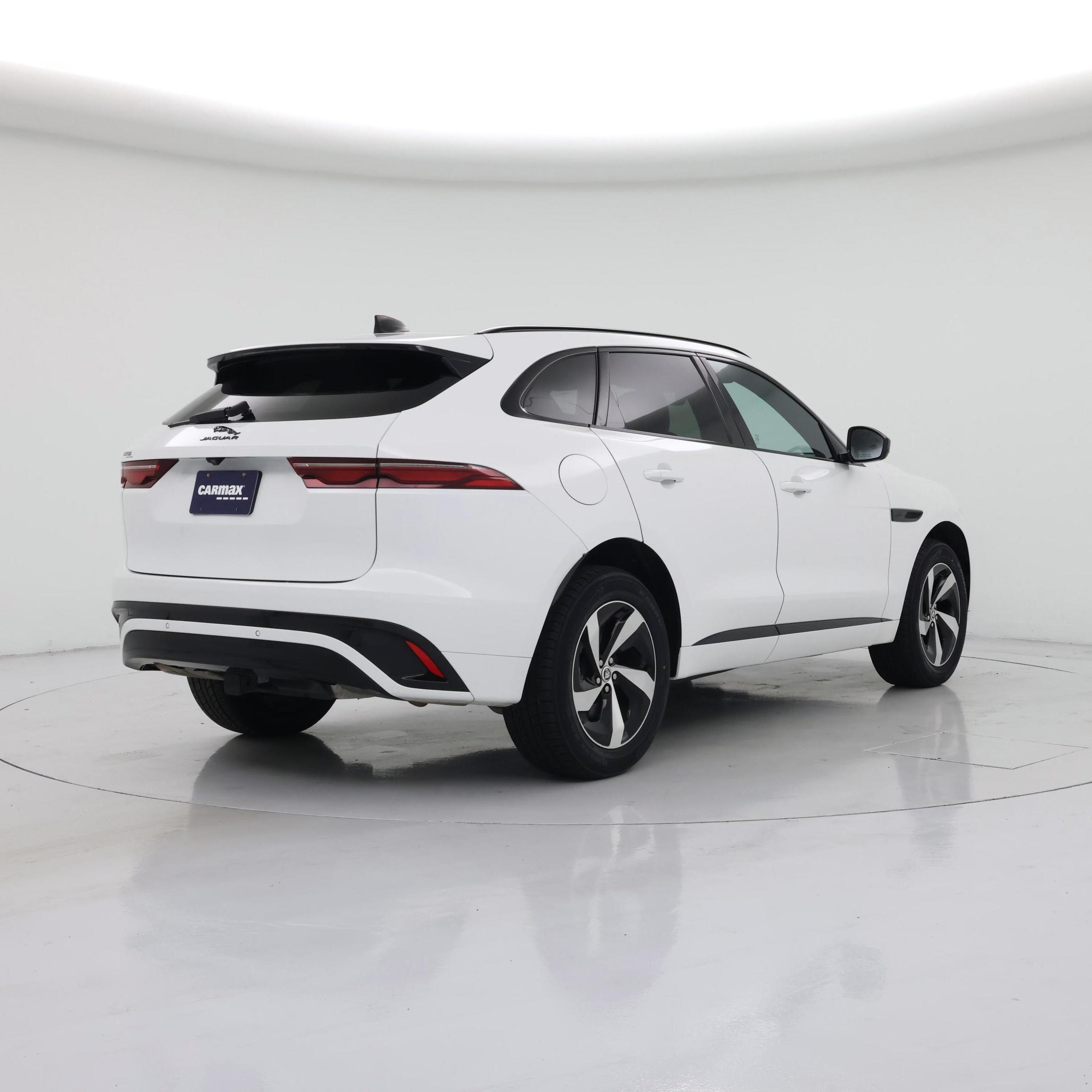 Thumbnail: 2025 Jaguar F-Pace - 8