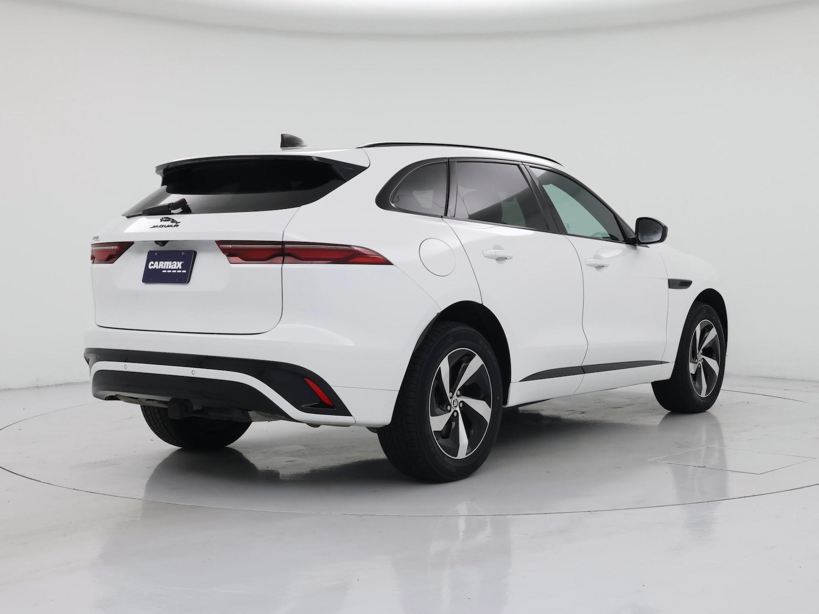 2025 Jaguar F-PACE R-Dynamic S - Photo 9