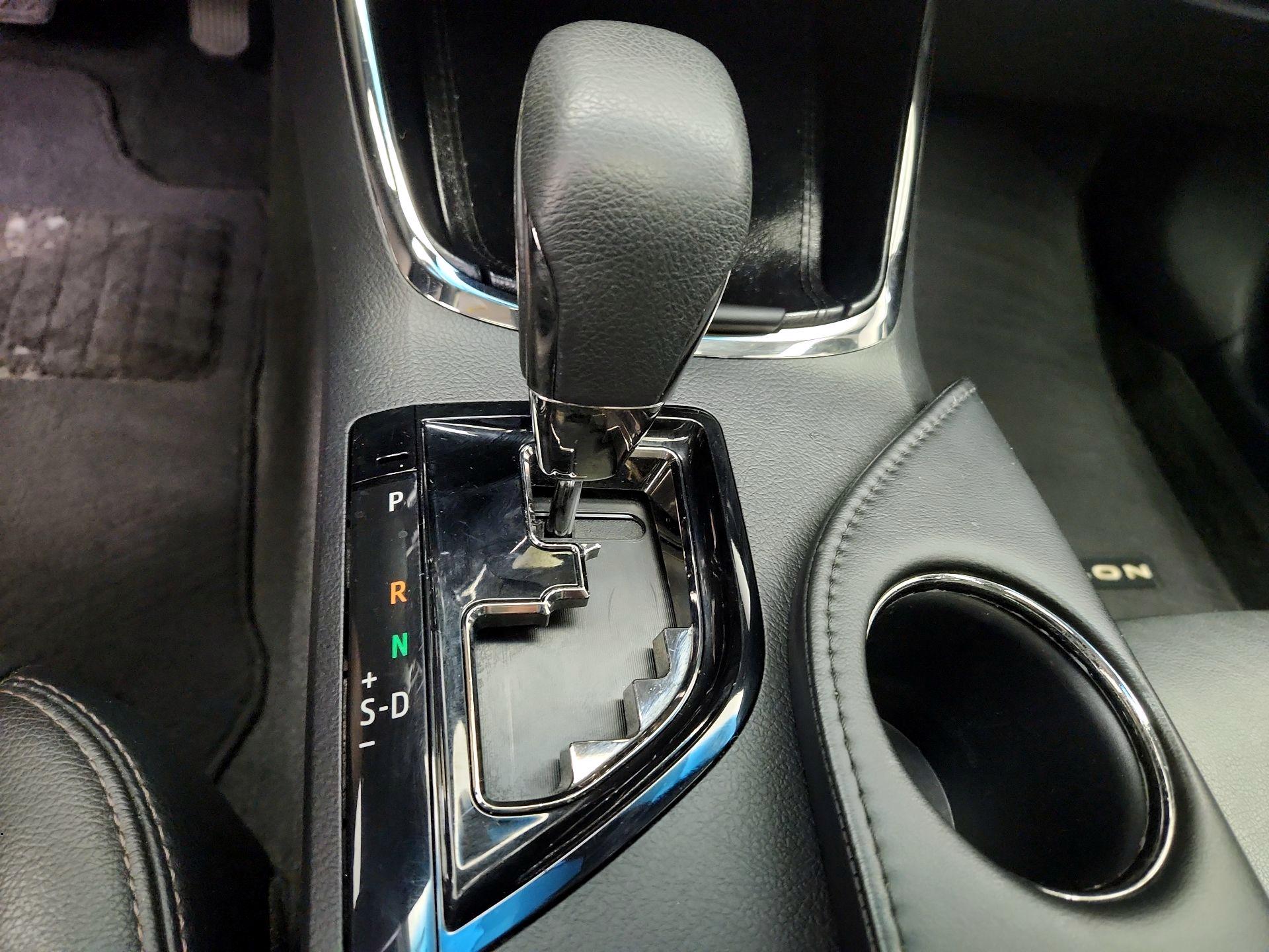 Thumbnail: 2014 Toyota Avalon - 18