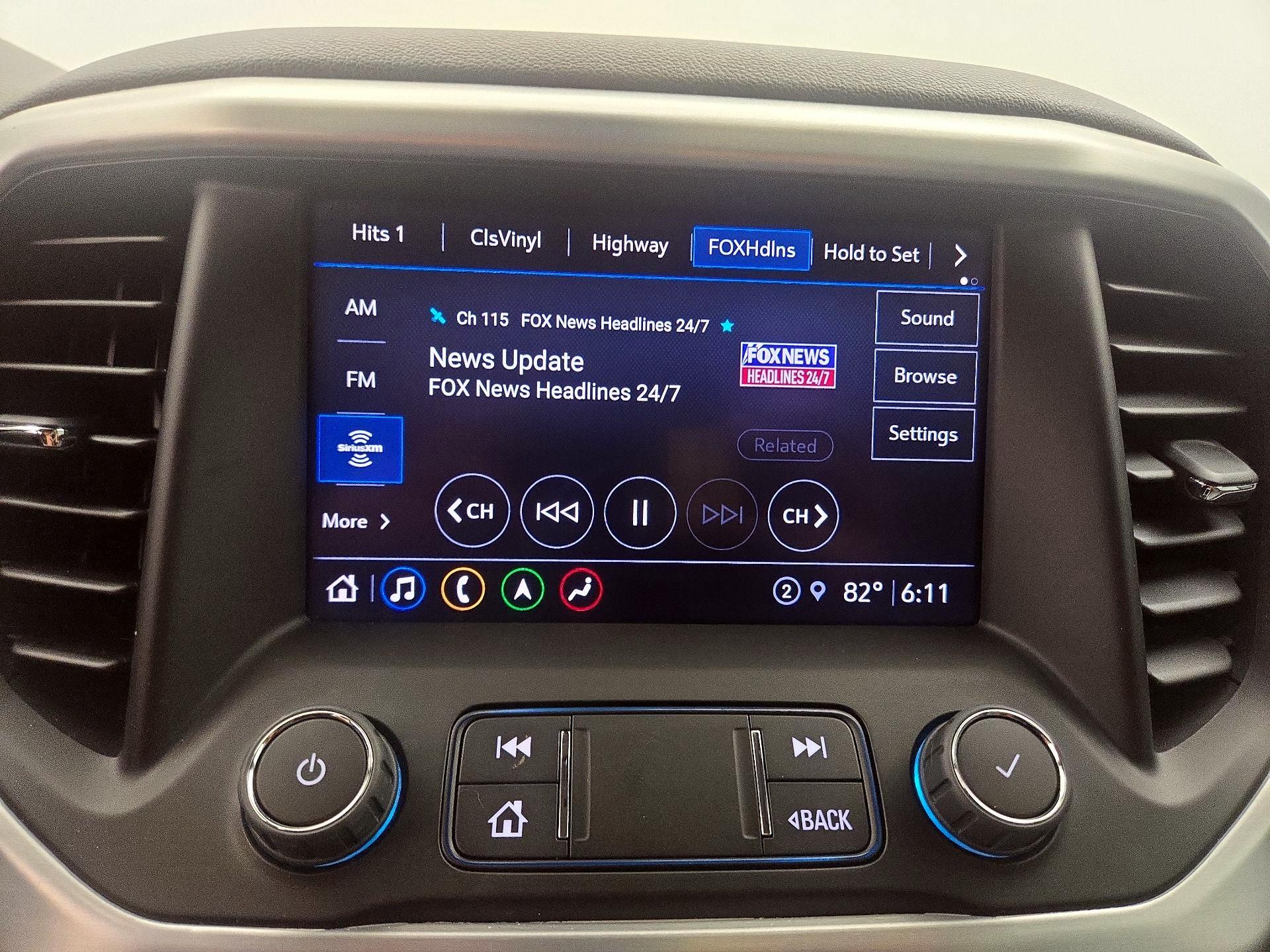 Thumbnail: 2022 GMC Acadia - 16