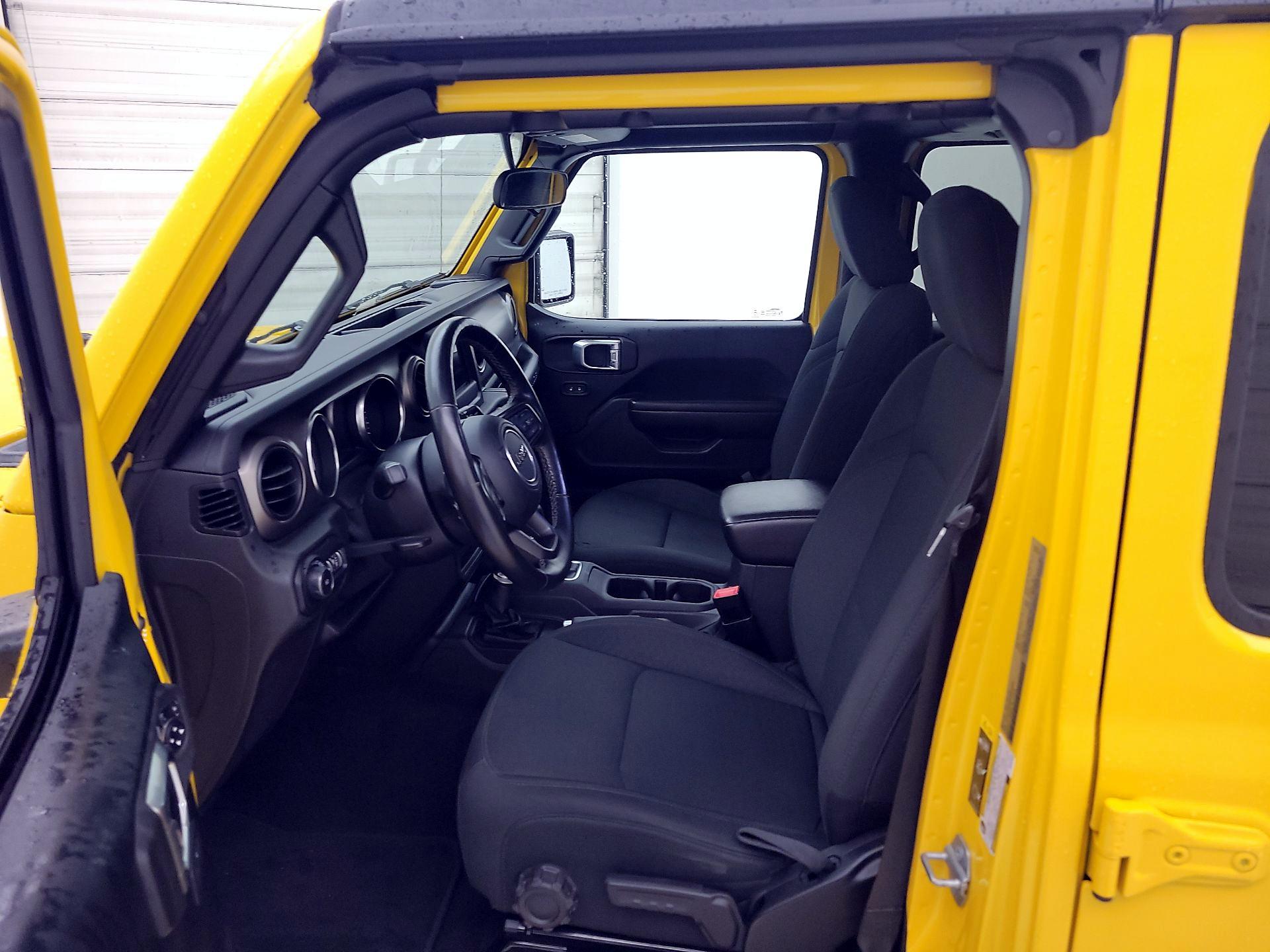 Thumbnail: 2021 Jeep Wrangler - 11