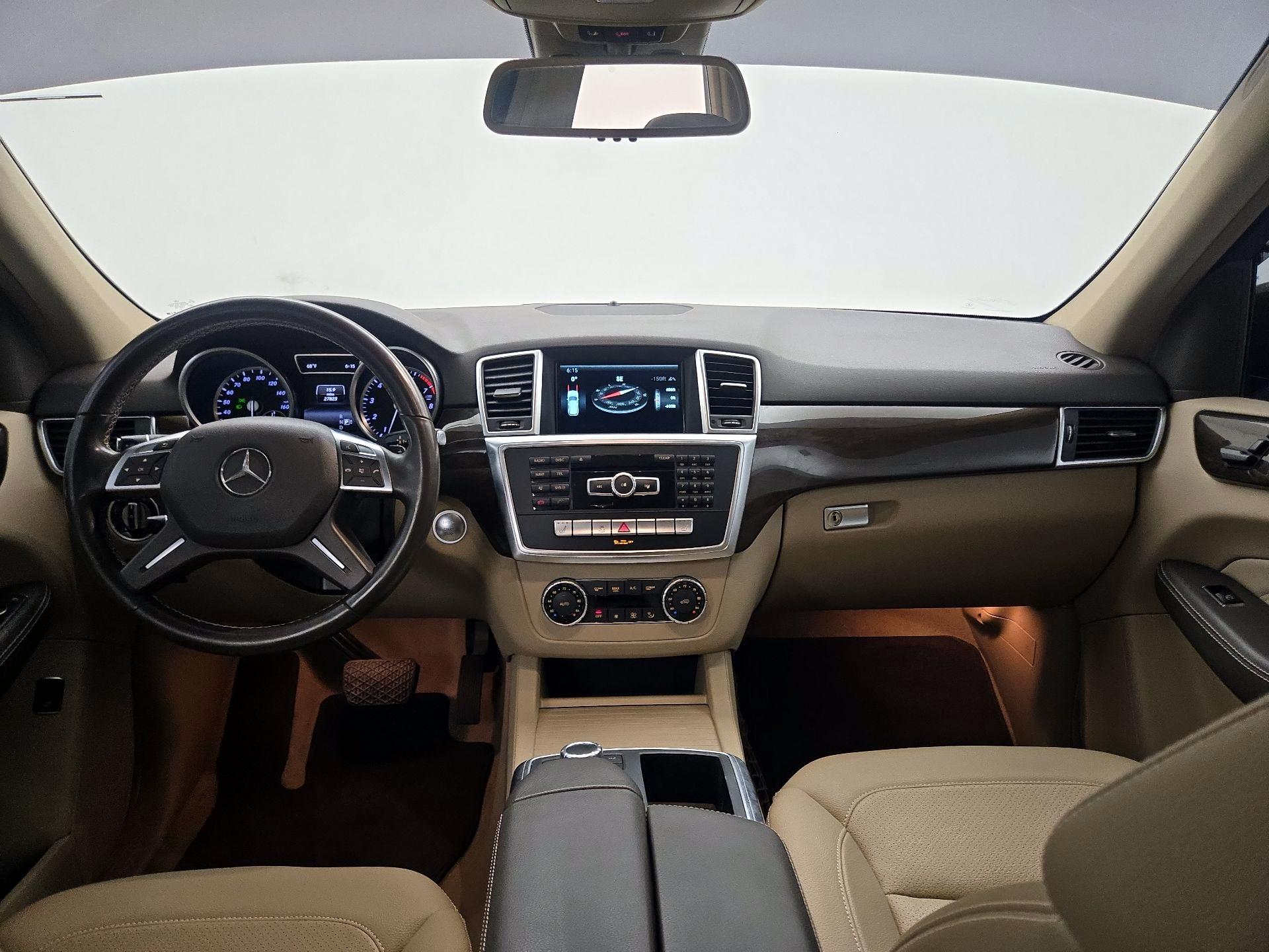Thumbnail: 2015 Mercedes-Benz M-Class - 9