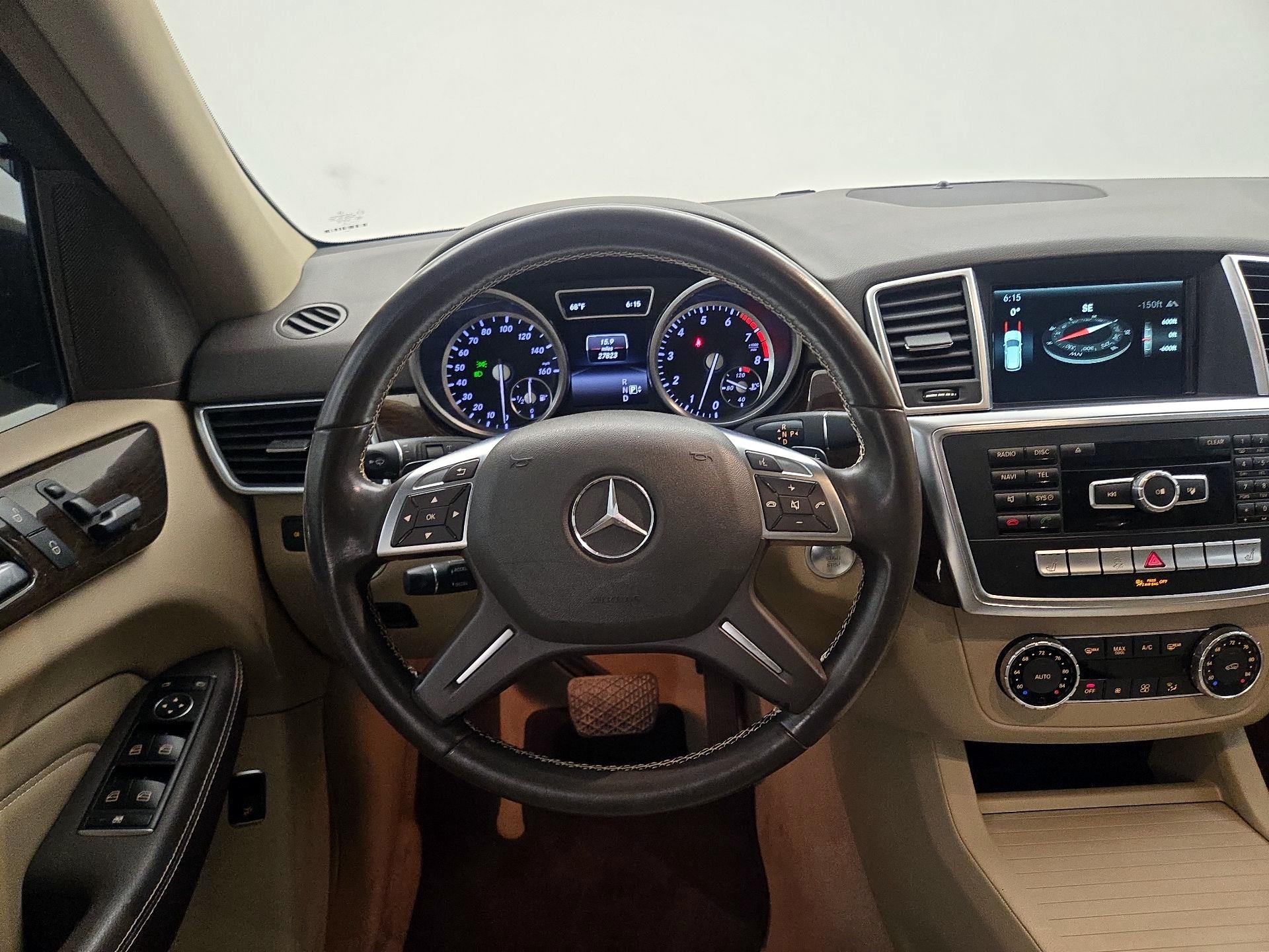 Thumbnail: 2015 Mercedes-Benz M-Class - 10