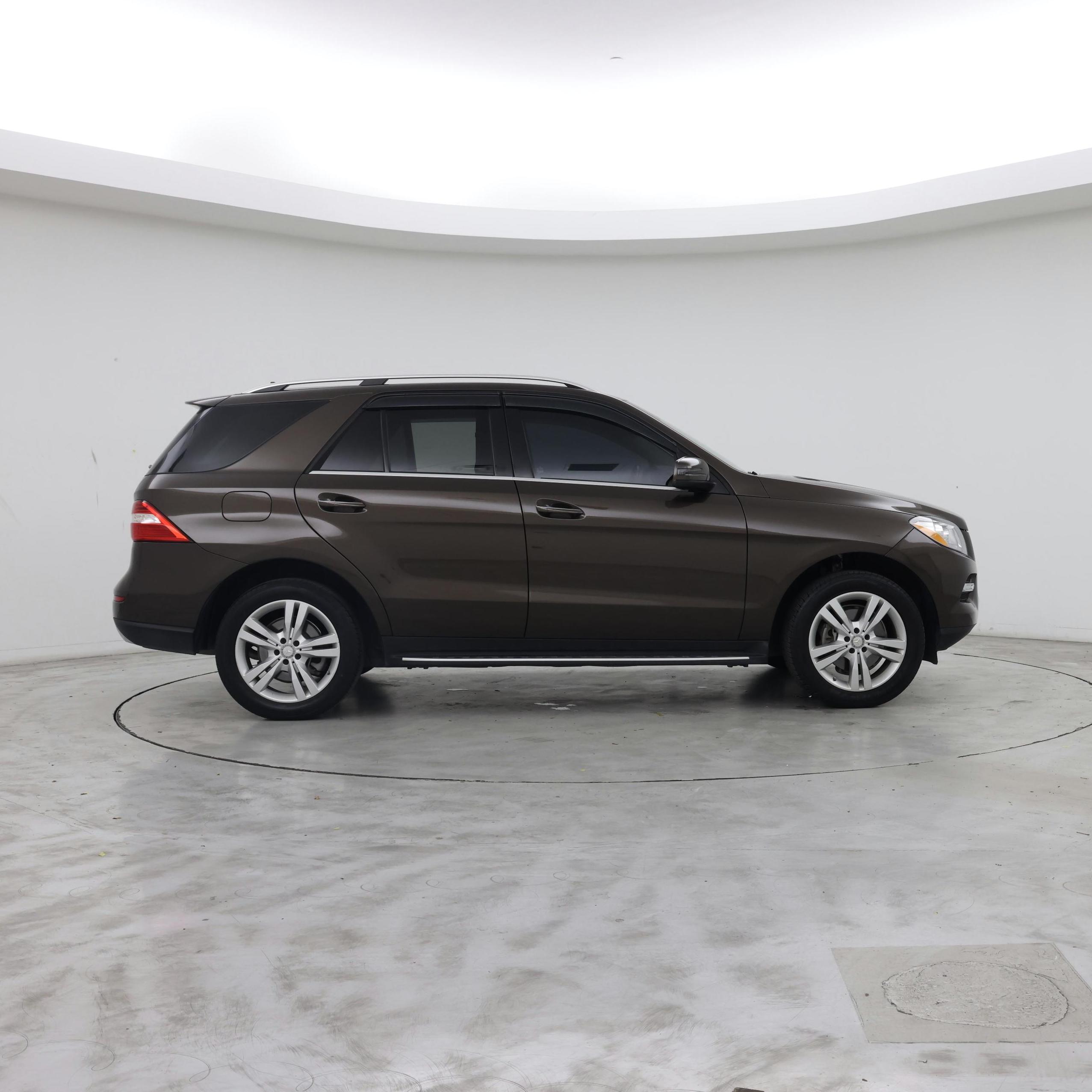 Thumbnail: 2015 Mercedes-Benz M-Class - 7
