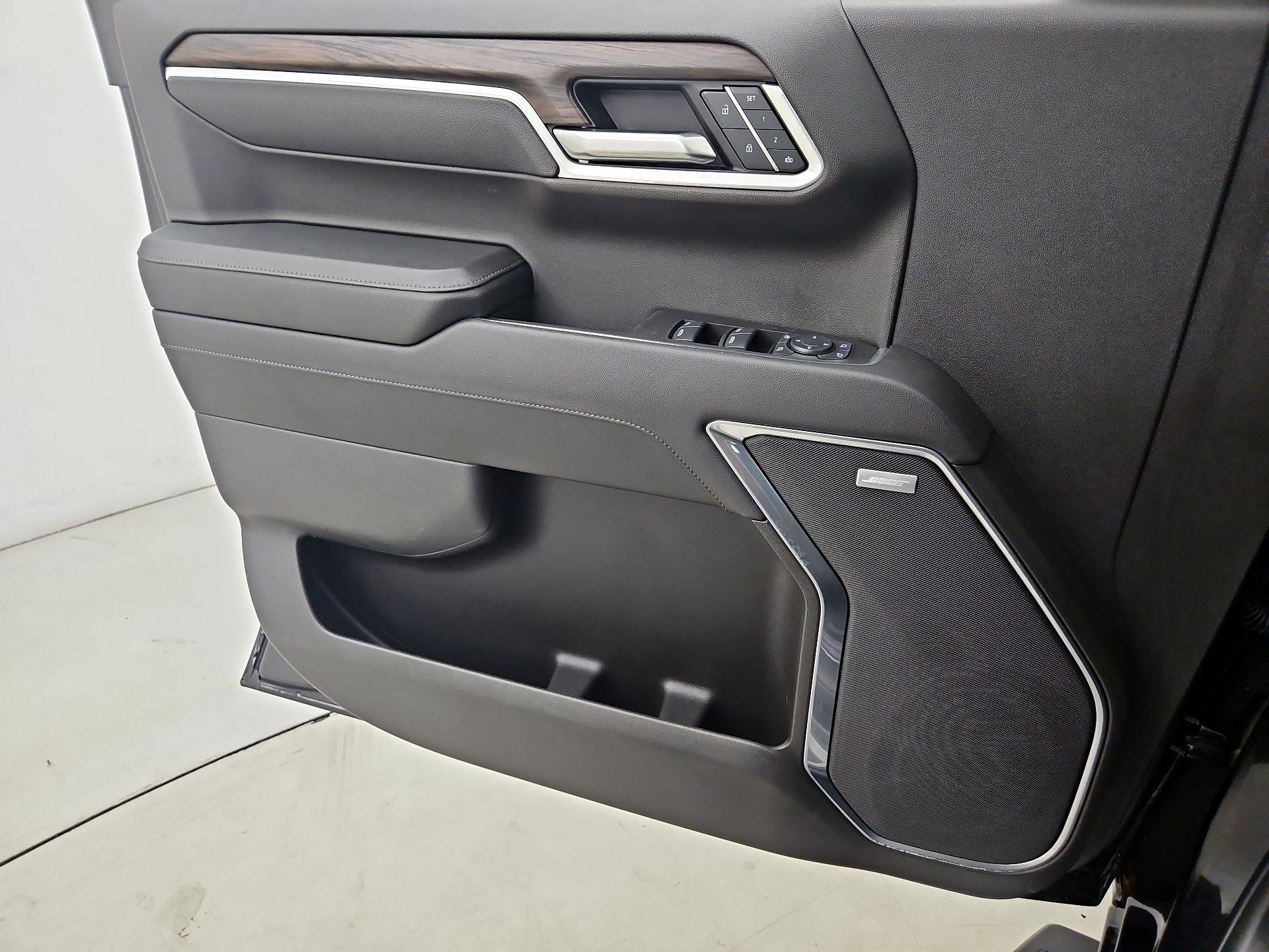 Thumbnail: 2025 GMC Sierra 1500 - 12