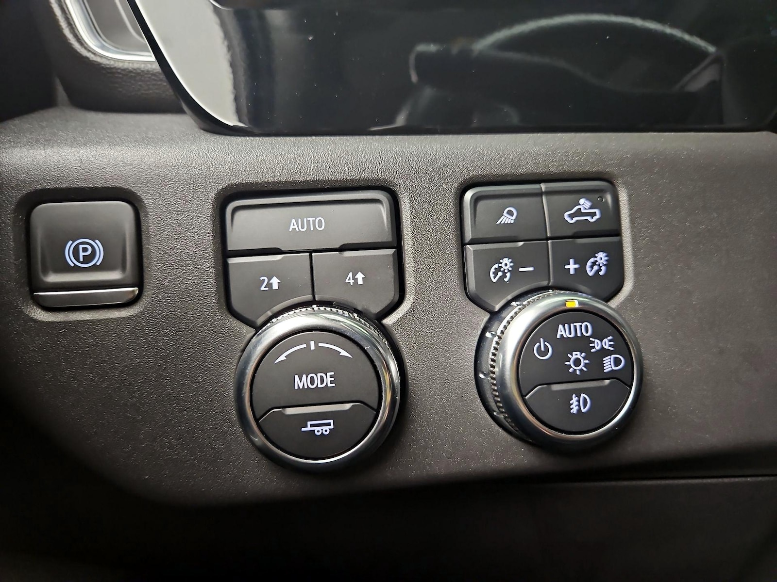 2025 GMC Sierra 1500 SLT - Photo 14