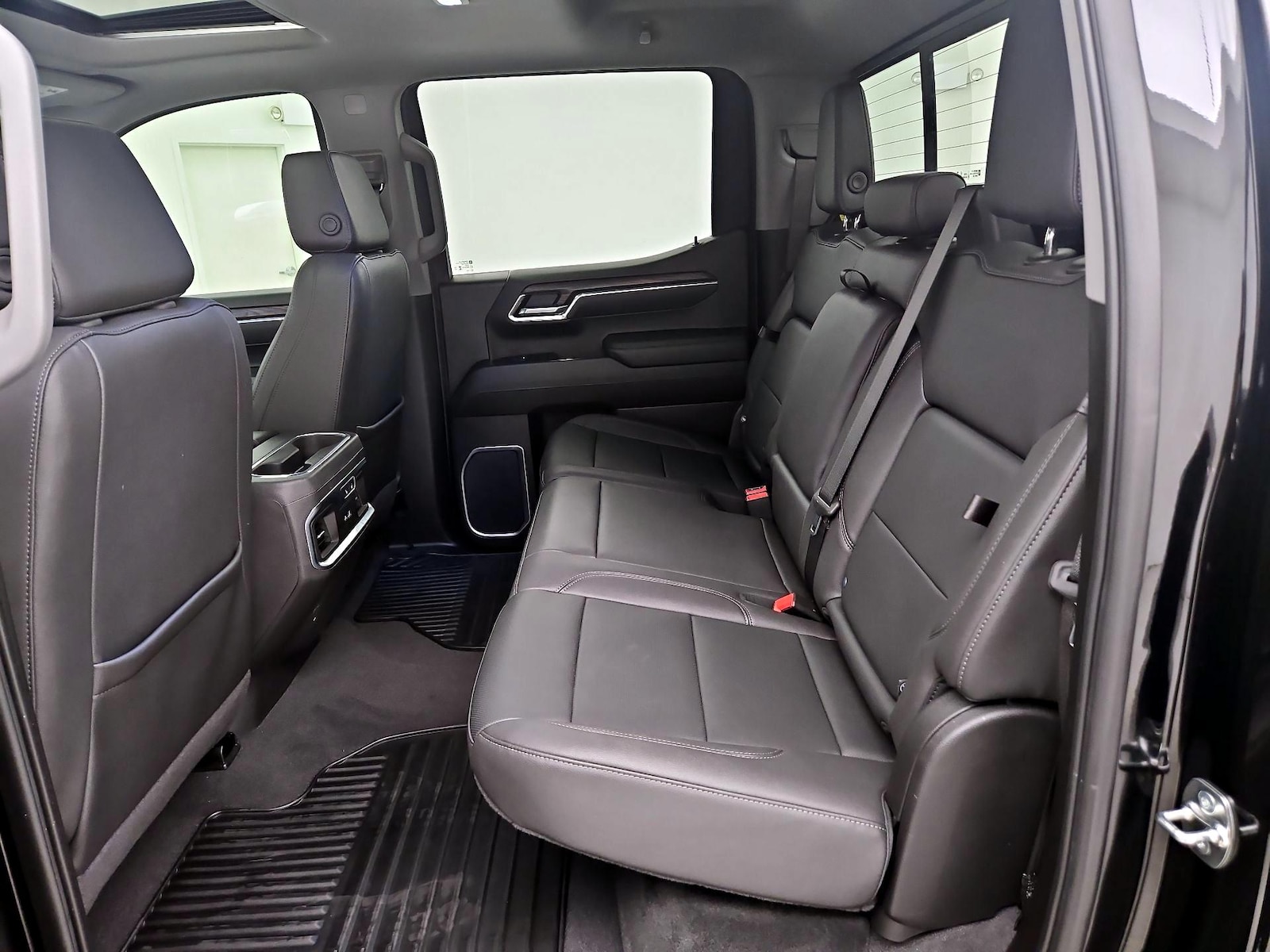 2025 GMC Sierra 1500 SLT - Photo 22