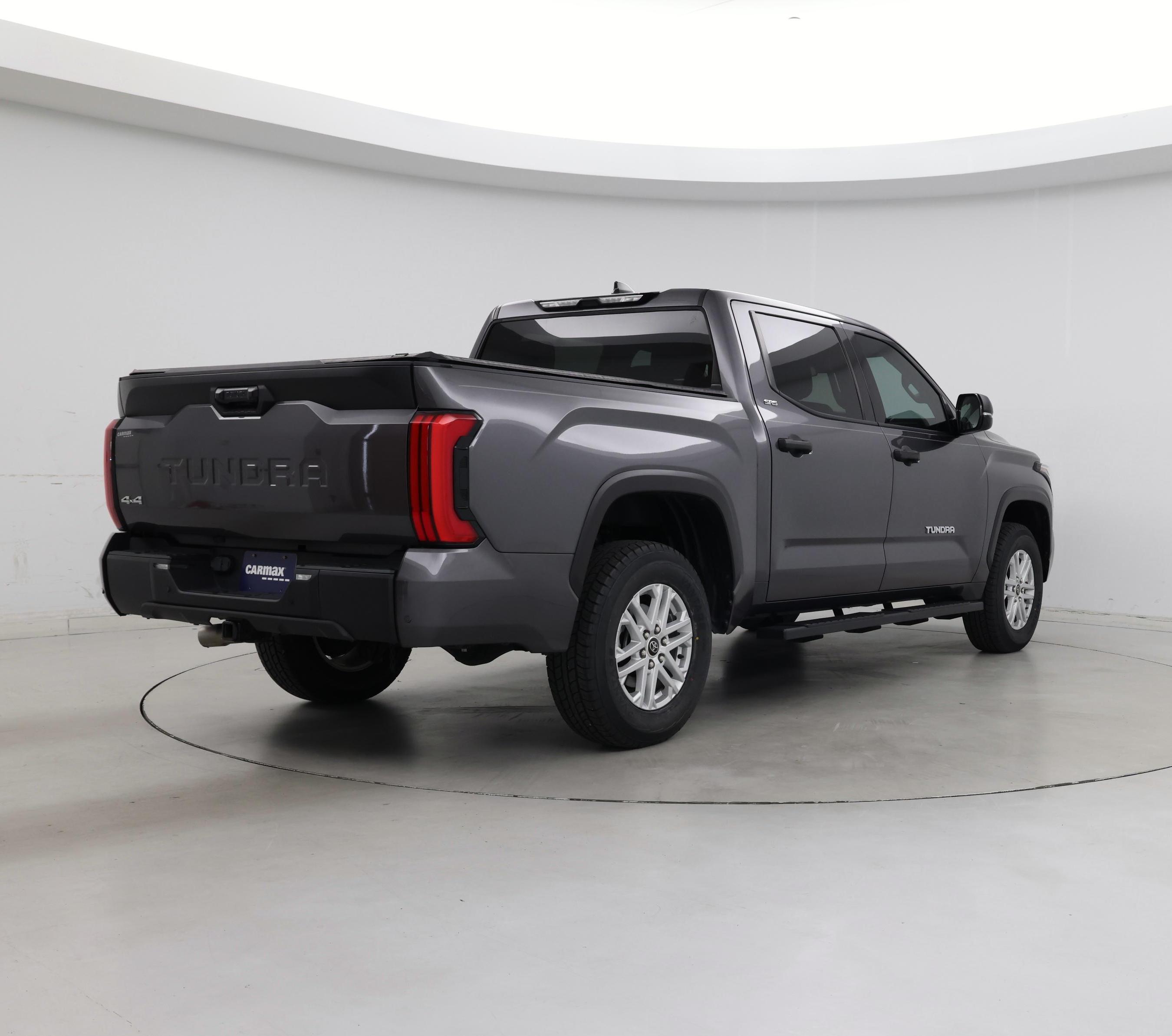 Thumbnail: 2022 Toyota Tundra - 8