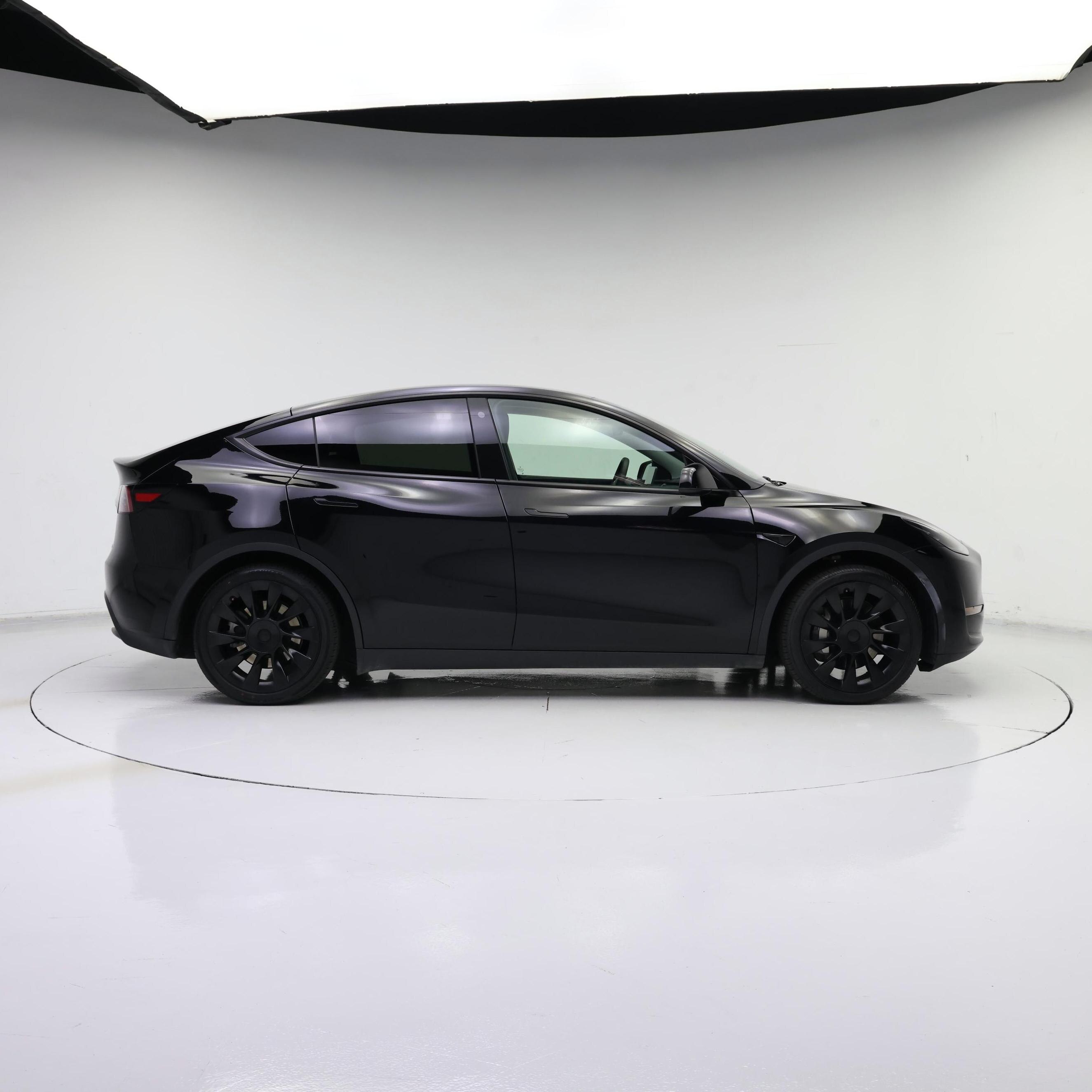 Thumbnail: 2023 Tesla Model Y - 7