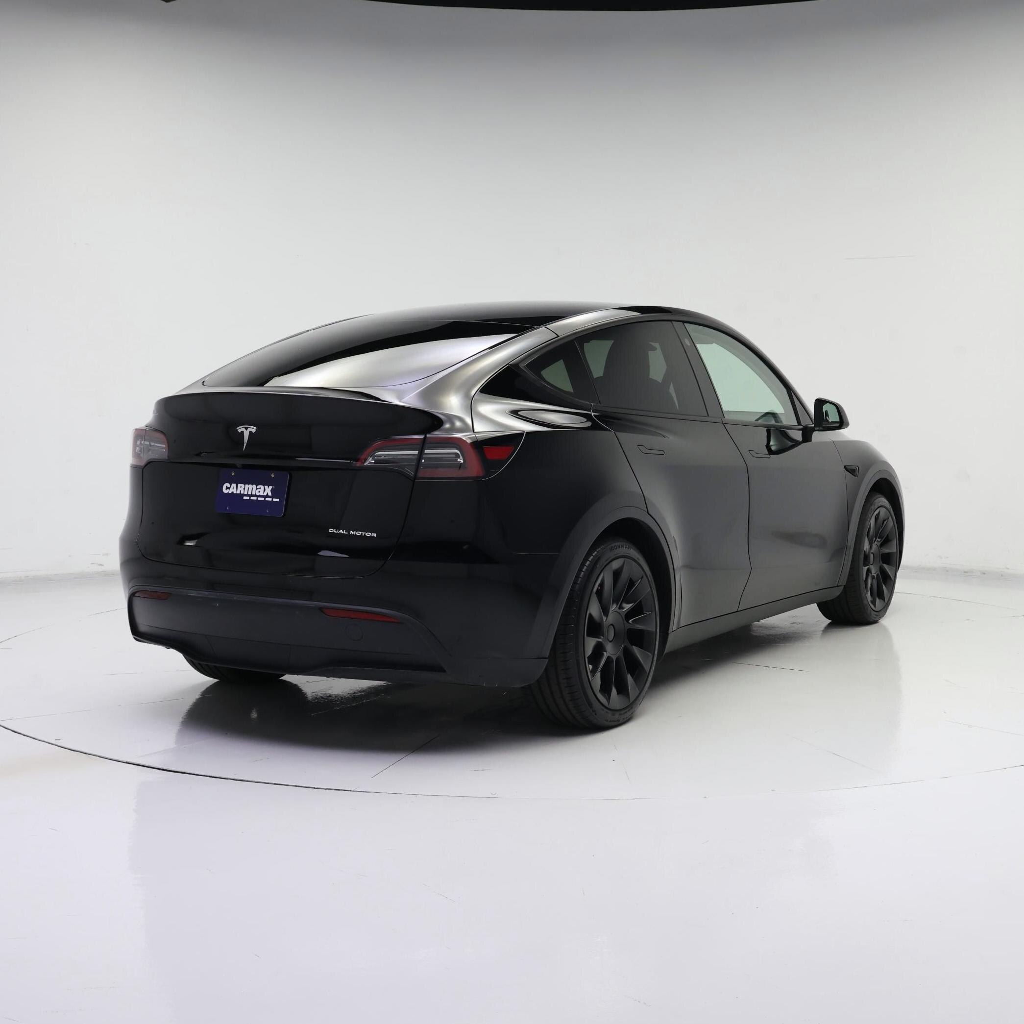 Thumbnail: 2023 Tesla Model Y - 8